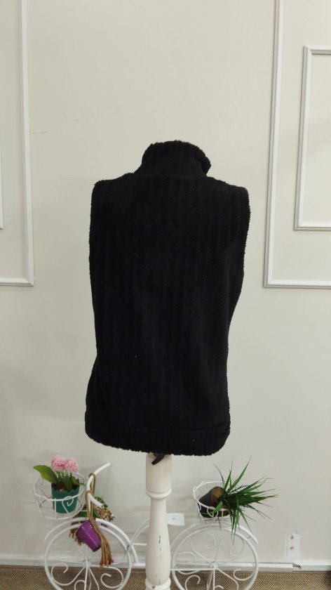 Kadın Kolsuz önden Fermuarlı Cepli Peluş Ceket, 38667