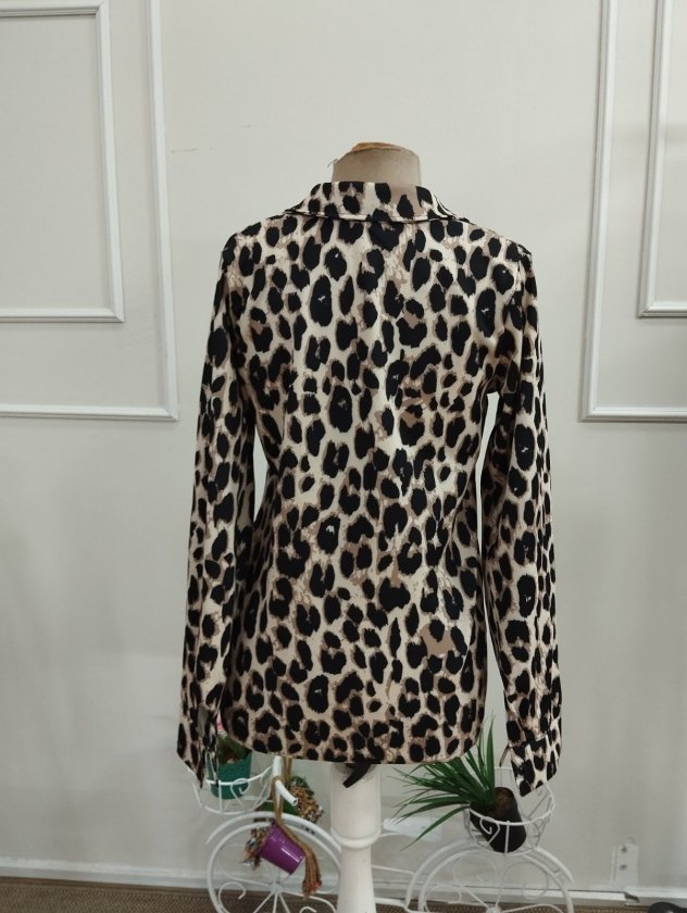 Kadın Uzun Kollu Yakalı önden Düğmeli Leopar Desenli Modal Gömlek Bluz, 38723