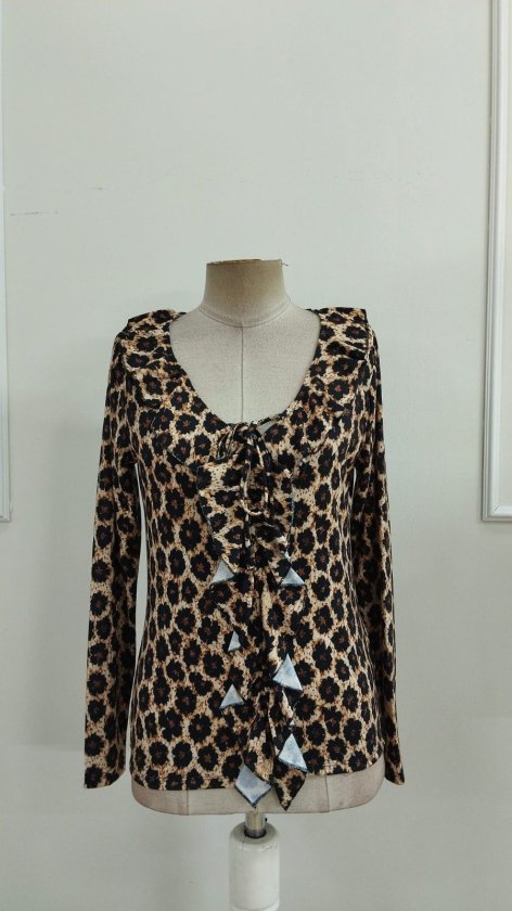Kadın Uzun Kollu V Fırfır Yakalı Bağcıklı Leopar Desenli Süprem Bluz, 39087