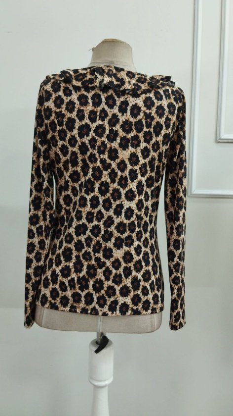 Kadın Uzun Kollu V Fırfır Yakalı Bağcıklı Leopar Desenli Süprem Bluz, 39087