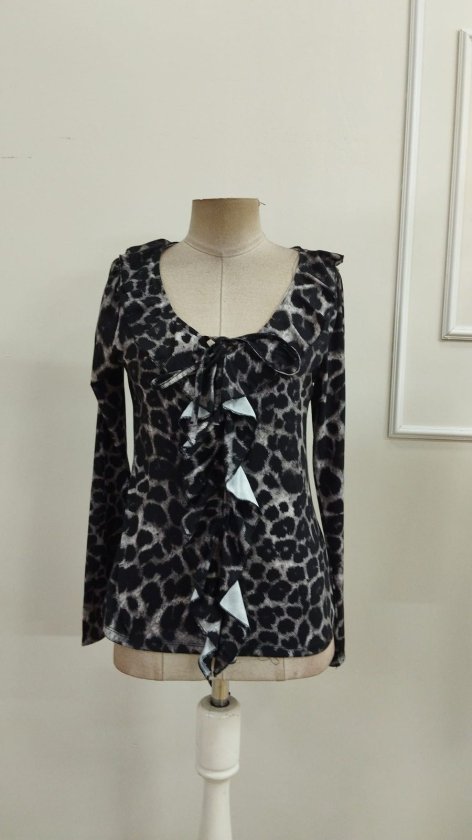 Kadın Uzun Kollu V Fırfır Yakalı Bağcıklı Leopar Desenli Süprem Bluz, 39088