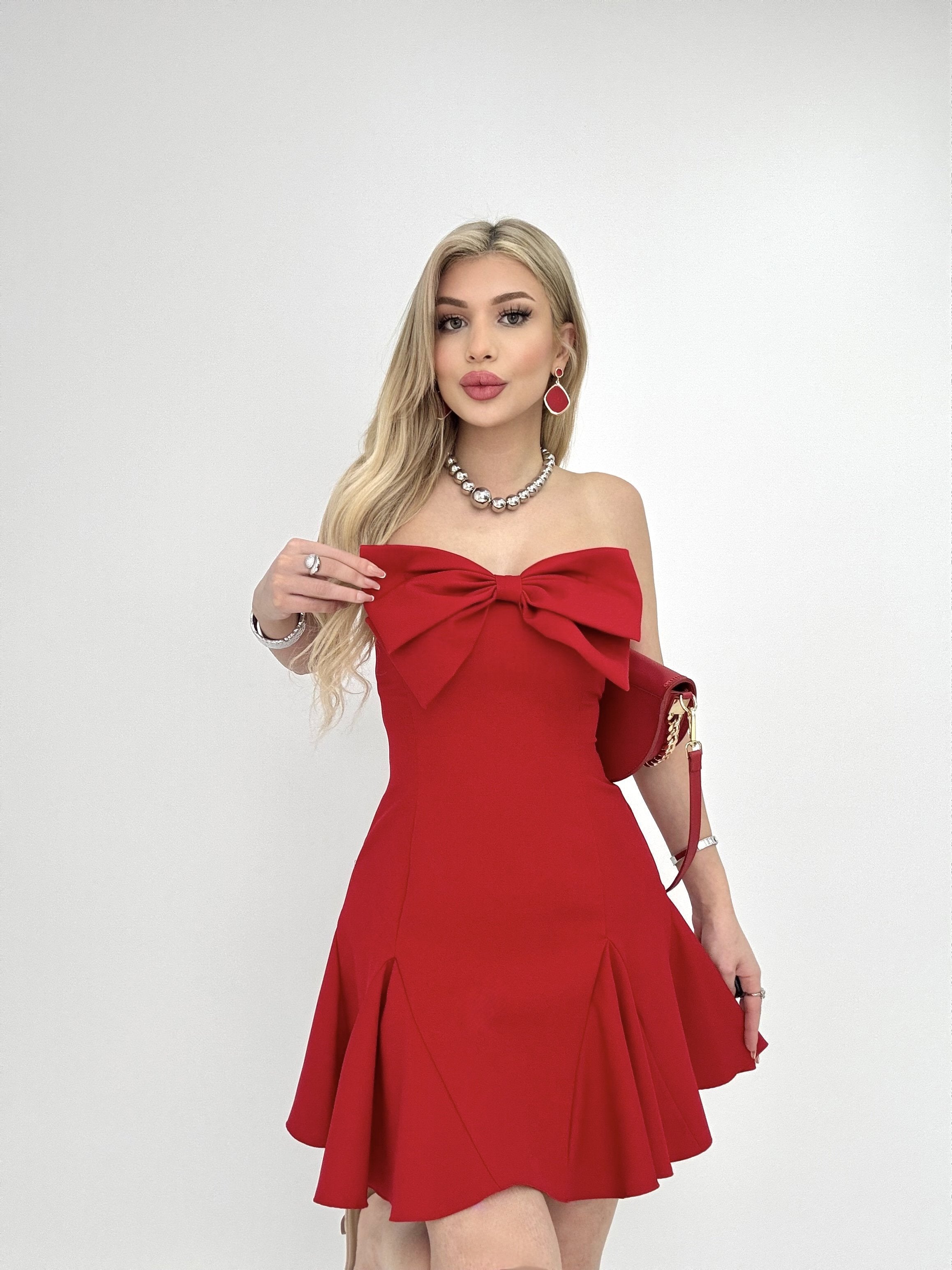 4013 ÖN FİYONK ARKA GİPELİ KISA ELBİSE