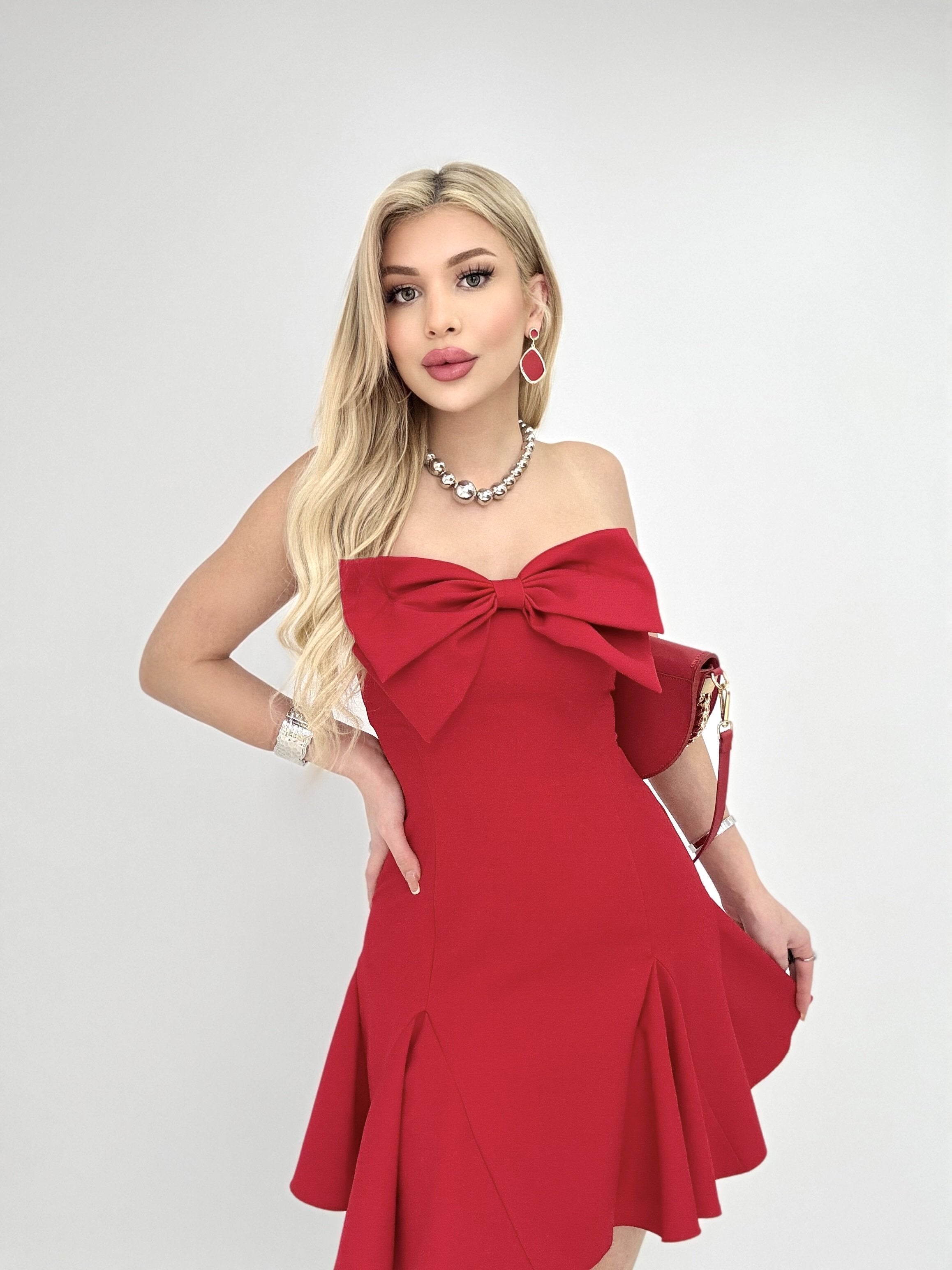 4013 ÖN FİYONK ARKA GİPELİ KISA ELBİSE