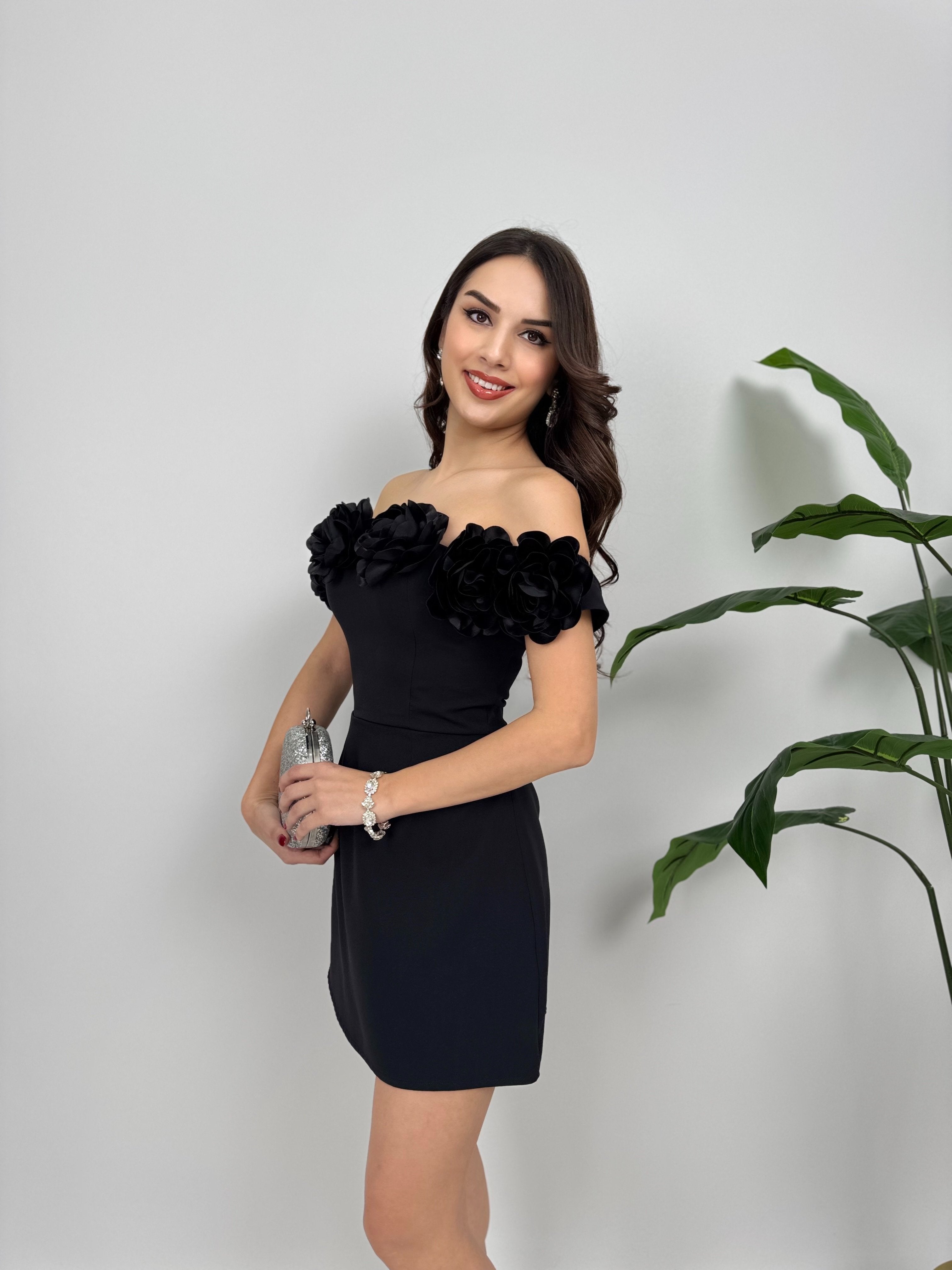 4022 STRAPLEZ YAKA GÜLLÜ MİNİ ELBİSE