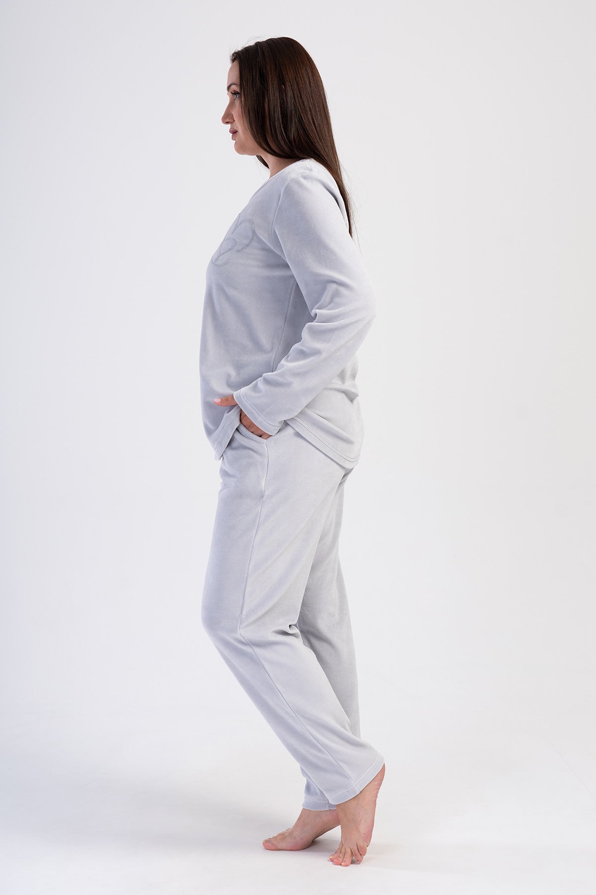 KADIN KADIFE XXL O YAKA UZUN KOL ETEGI OVAL CEPLI PIJAMA TAKIM