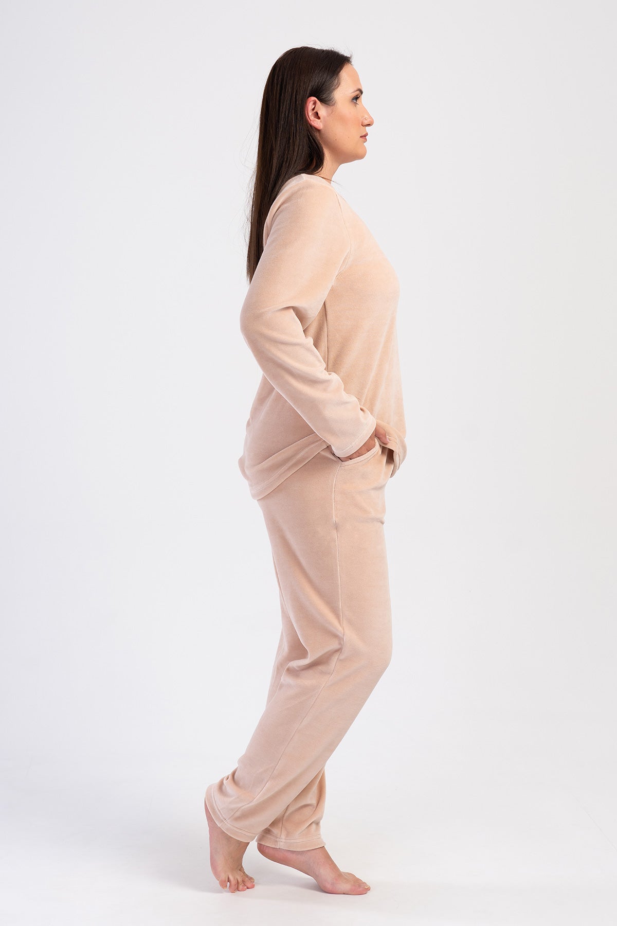 KADIN KADIFE XXL O YAKA UZUN KOL ETEGI OVAL CEPLI PIJAMA TAKIM - BEJ