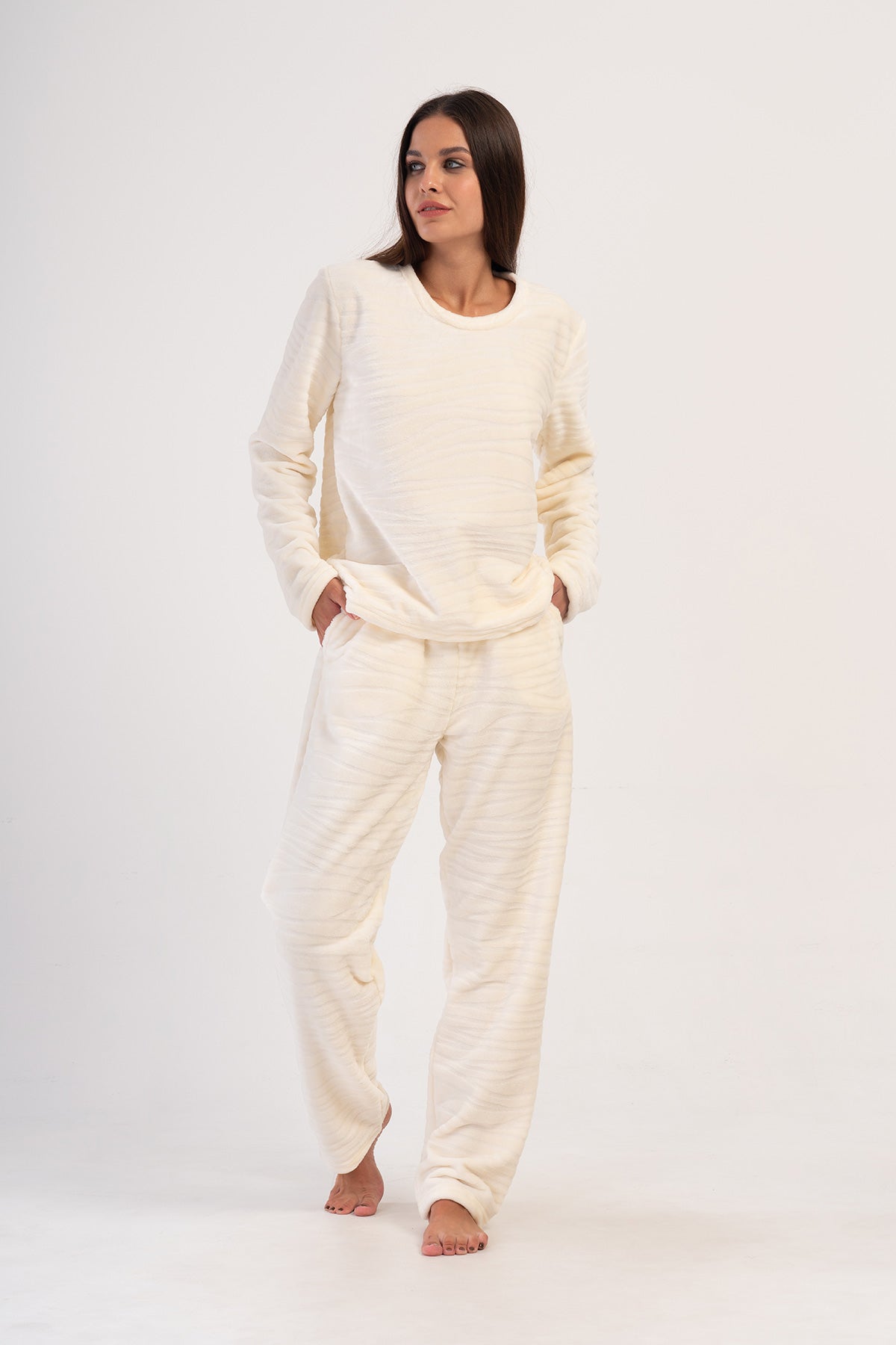 KADIN J.ULTRASOFT O YAKA UZUN KOL CEPLI PIJAMA TAKIM