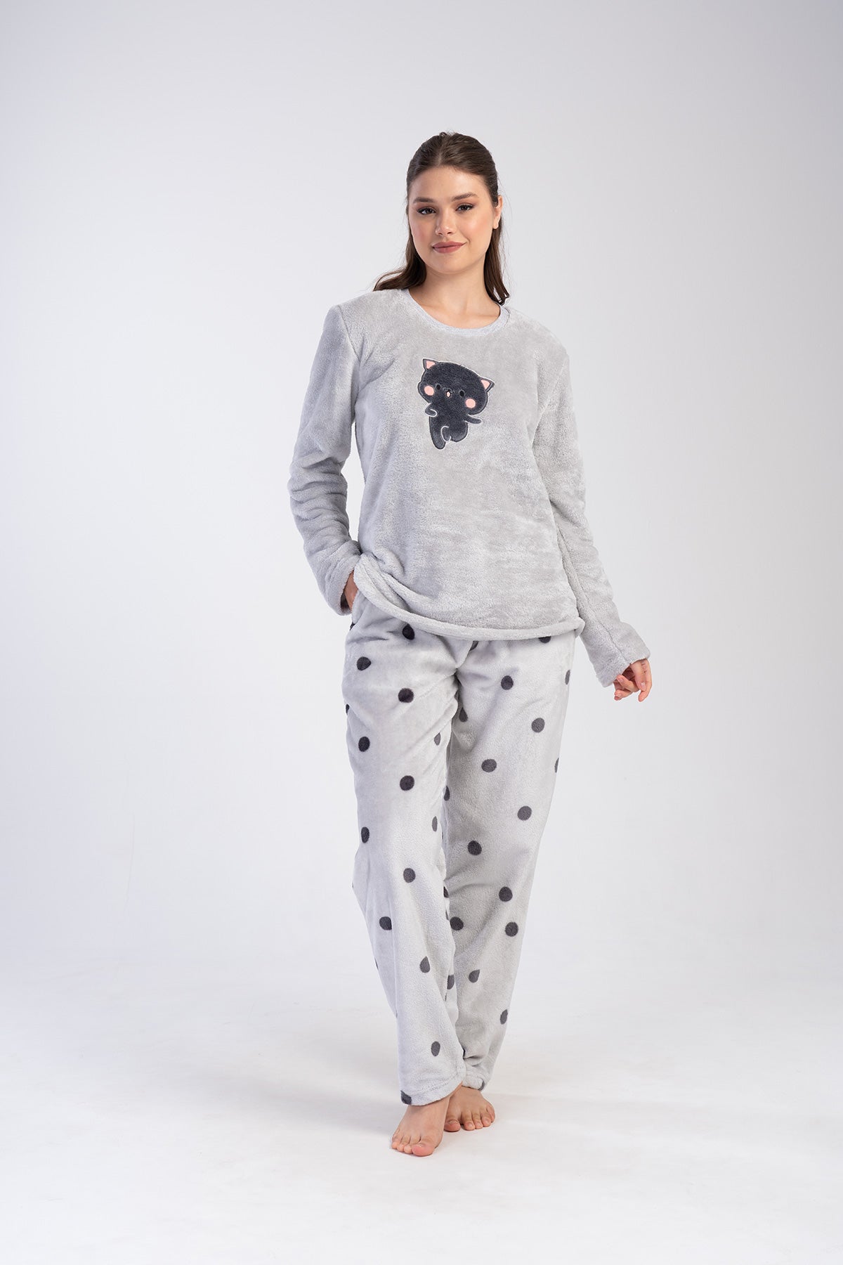 KADIN SOFT XXL O YAKA UZUN KOL ETEGI OVAL CEPLI PIJAMA TAKIM