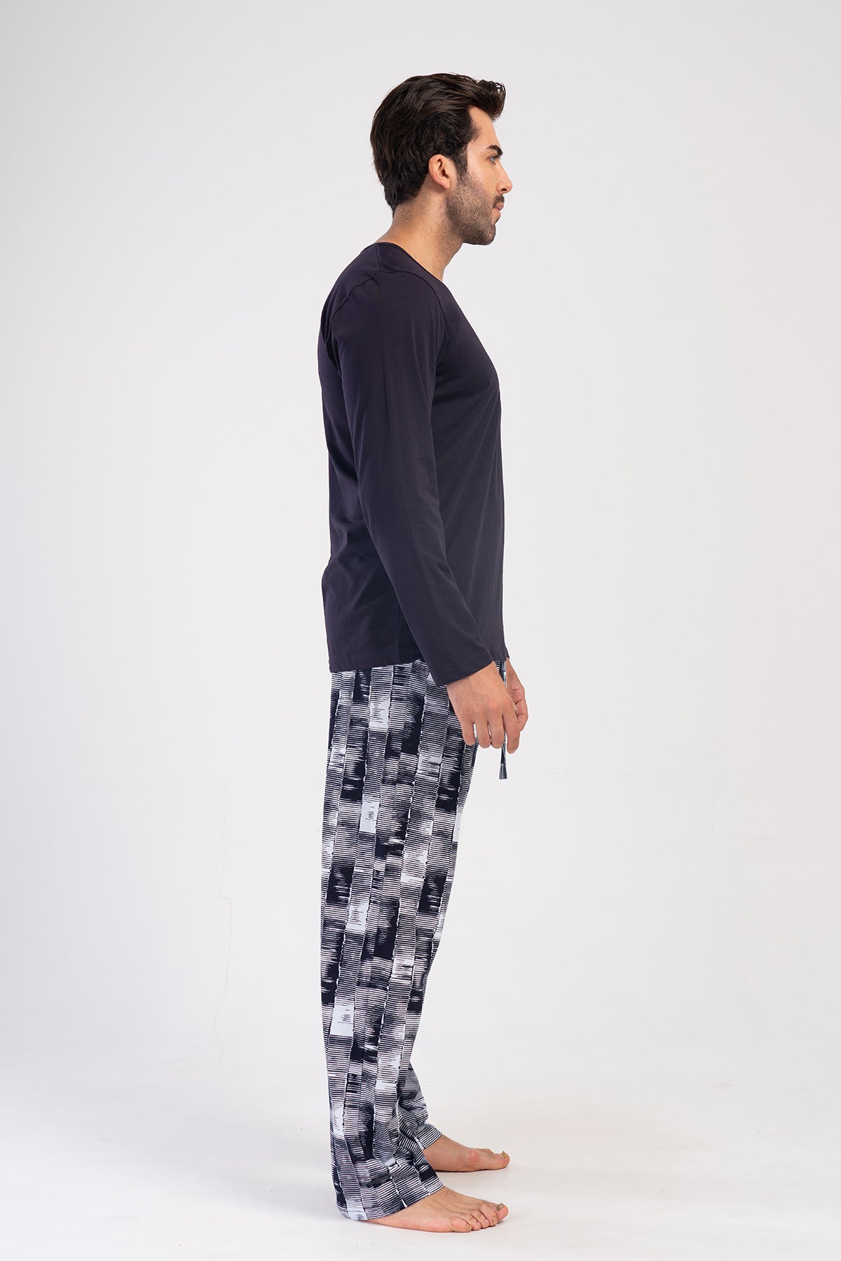 Man Navy Long Sleeve O Neck Pyjama Set