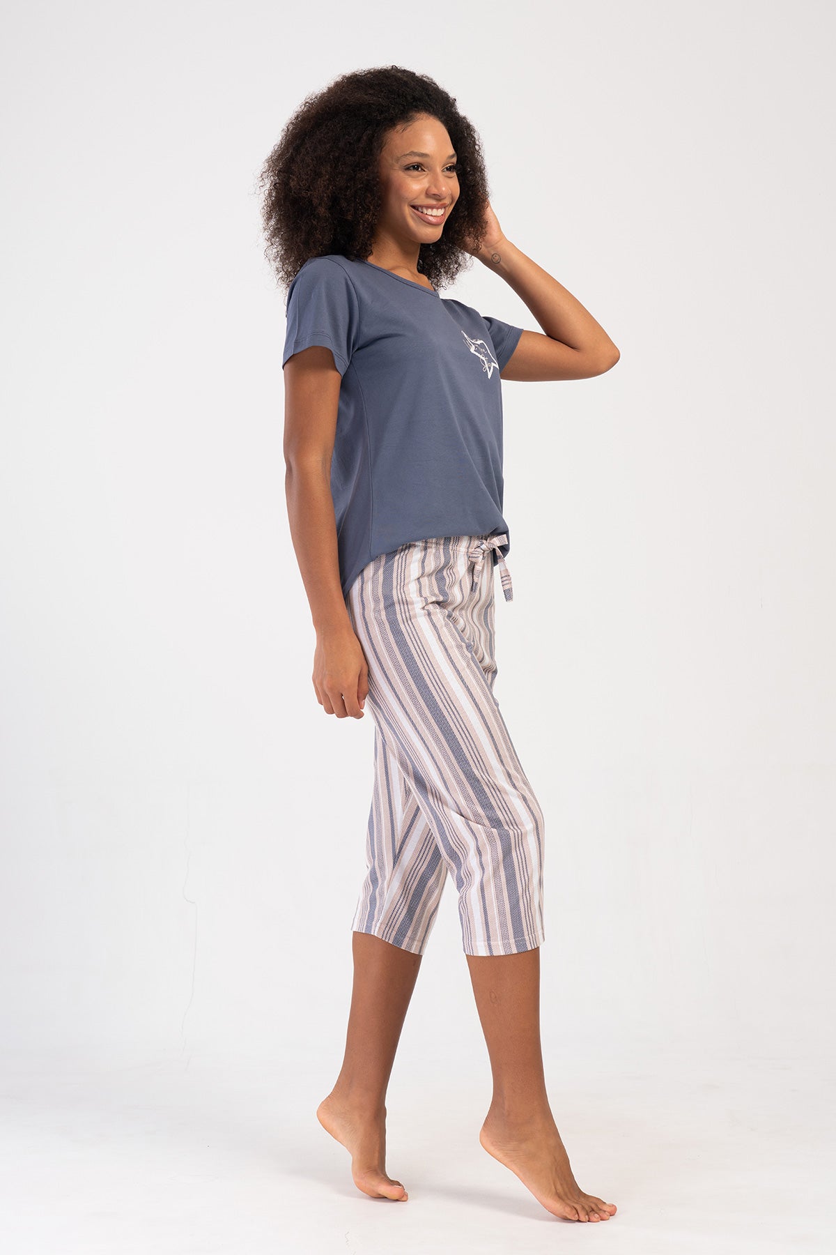 KADIN P.SUPREM O YAKA KISA KOL ETEGI OVAL KAPRI TAKIM