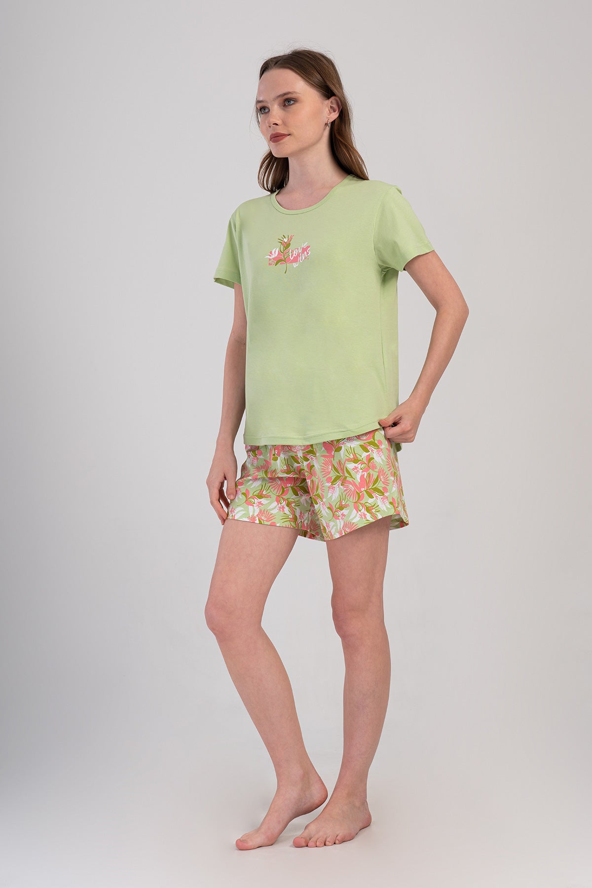 KADIN P.SUPREM O YAKA KISA KOL ETEGI OVAL SORT TAKIM