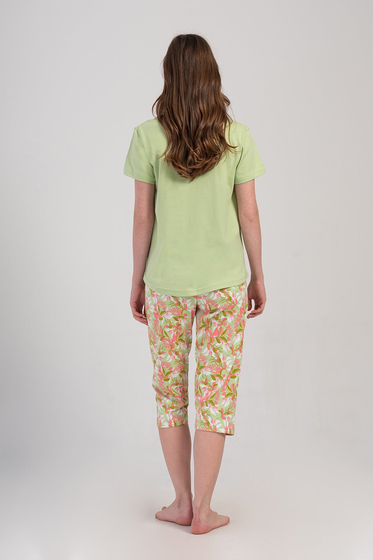 KADIN P.SUPREM O YAKA KISA KOL ETEGI OVAL KAPRI TAKIM