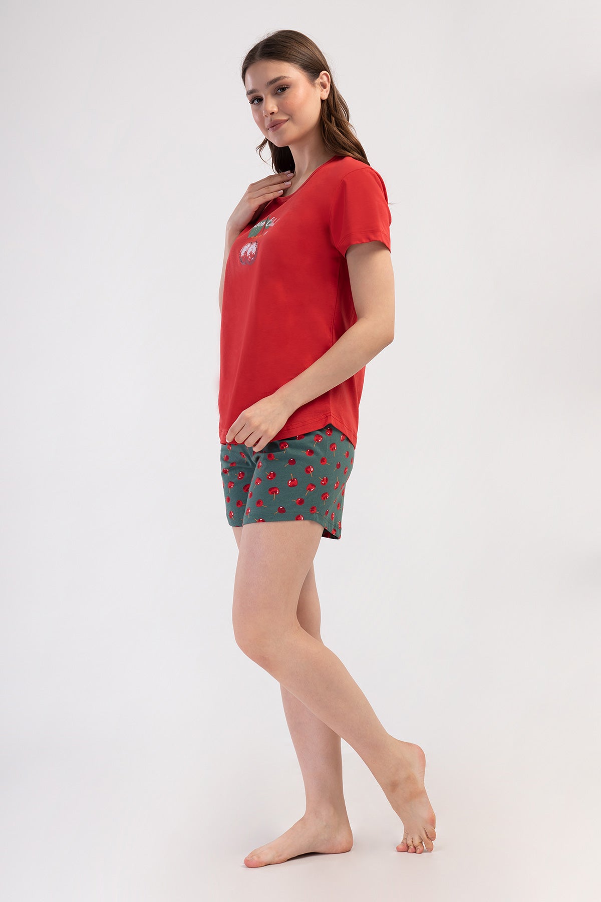 KADIN P.SUPREM O YAKA KISA KOL ETEGI OVAL SORT TAKIM