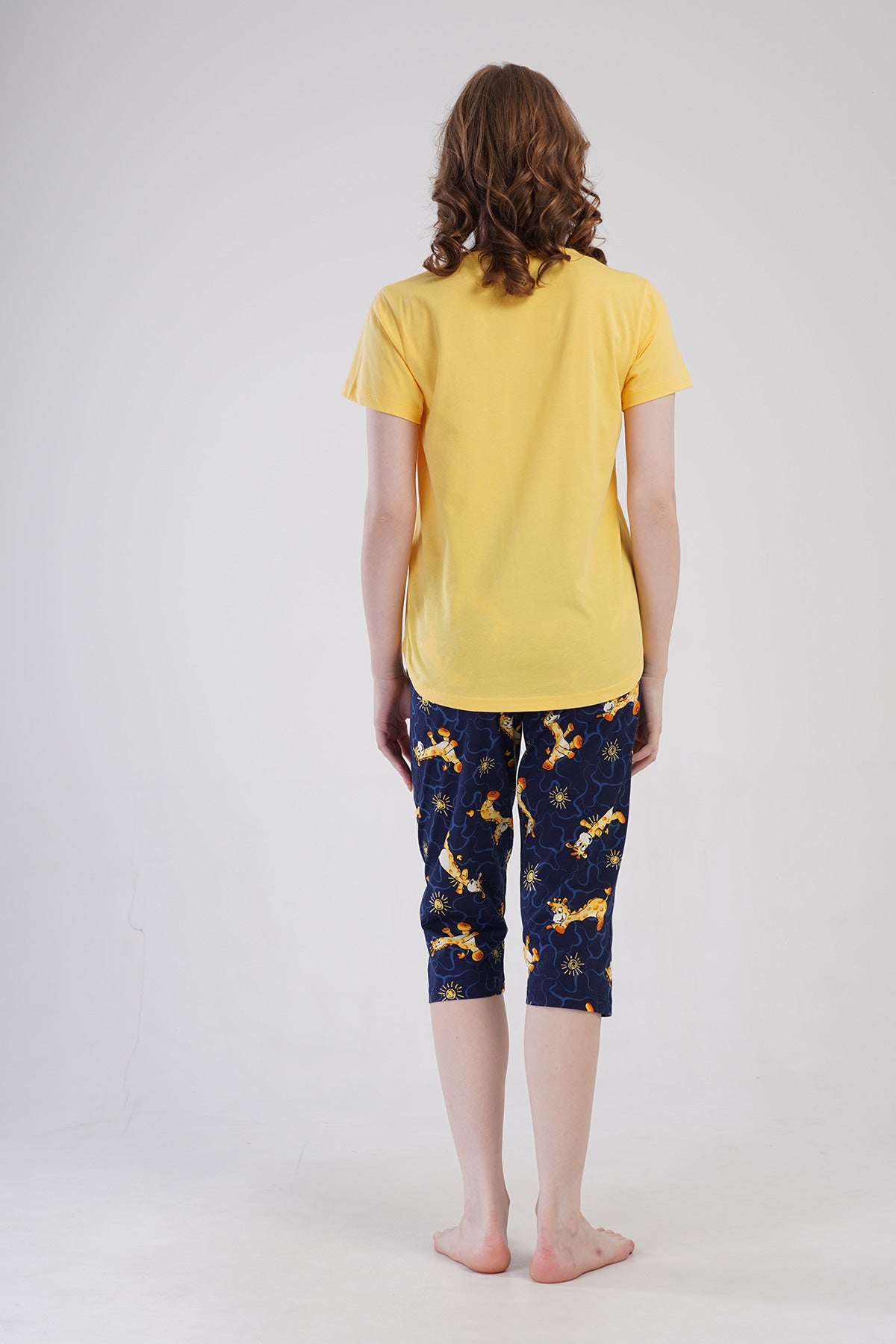 KADIN P.SUPREM O YAKA KISA KOL ETEGI OVAL KAPRI TAKIM