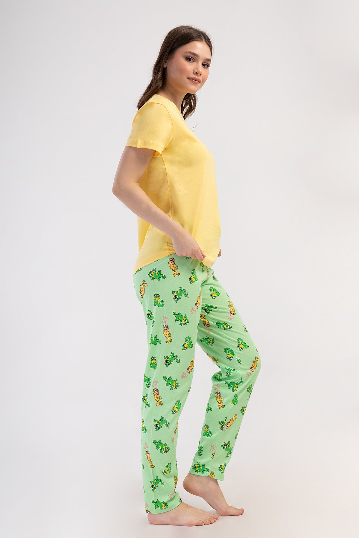 KADIN P.SUPREM O YAKA KISA KOL ETEGI OVAL PIJAMA TAKIM