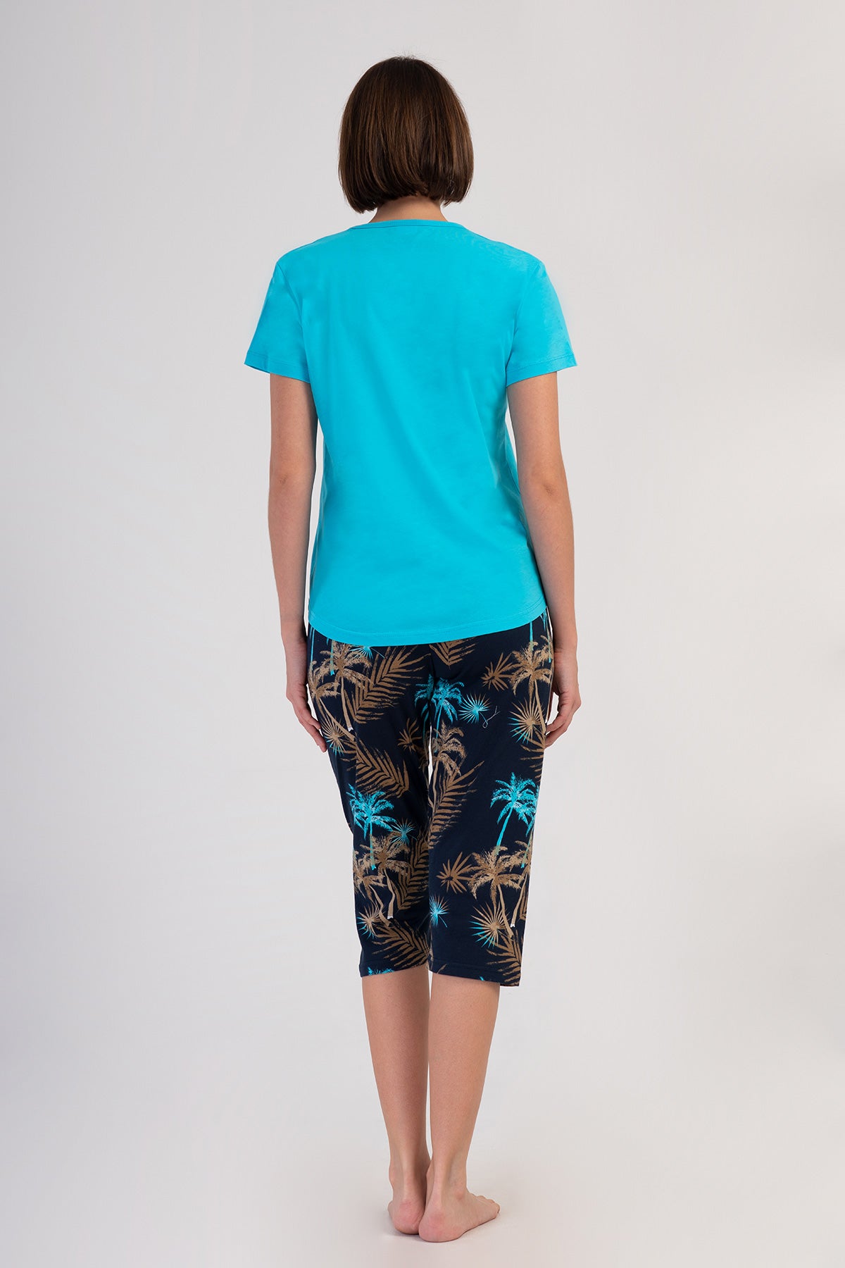 KADIN P.SUPREM O YAKA KISA KOL ETEGI OVAL KAPRI TAKIM