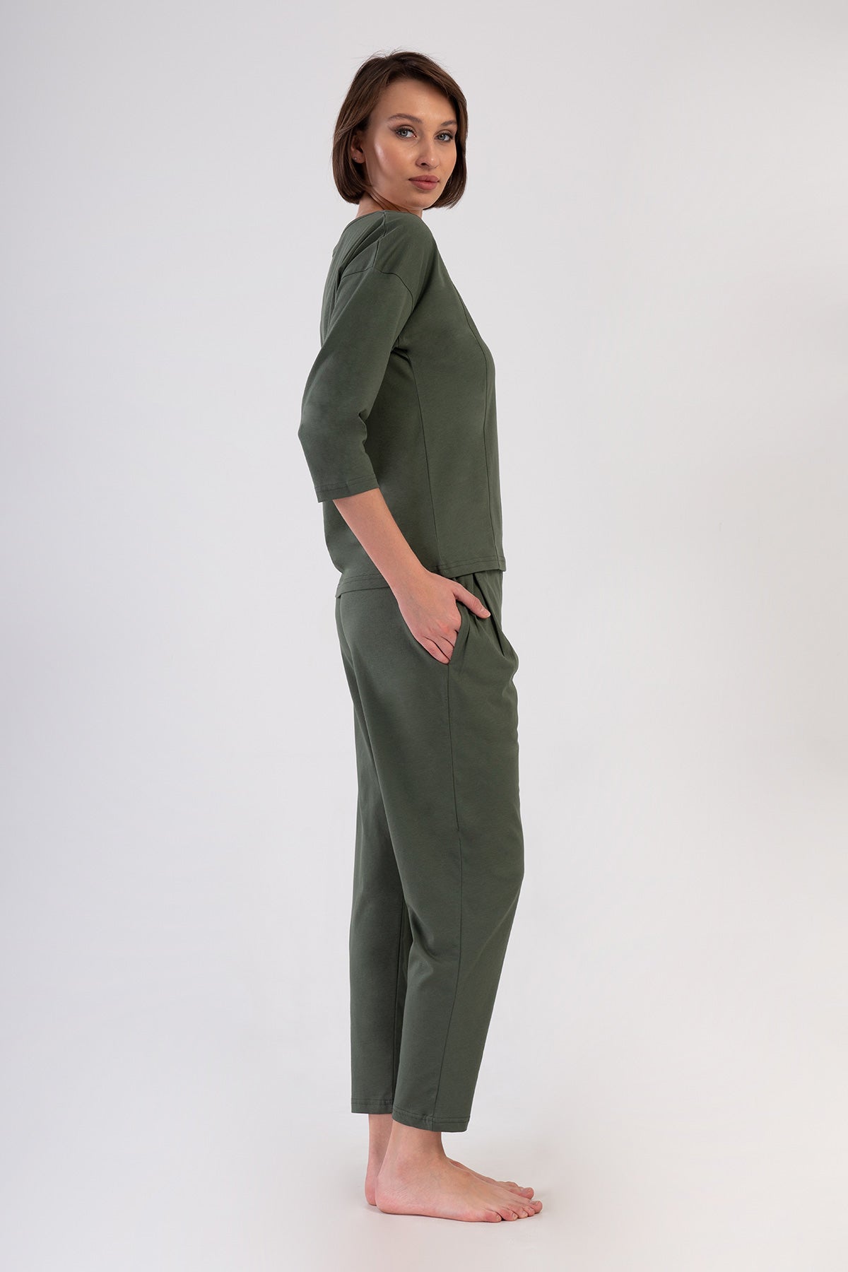 KADIN P.SUPREM O YAKA DUSUK OMUZLU 3/4KOL PILELI CEPLI 7/8 BOY PIJAMA TAKIM - MEADOW