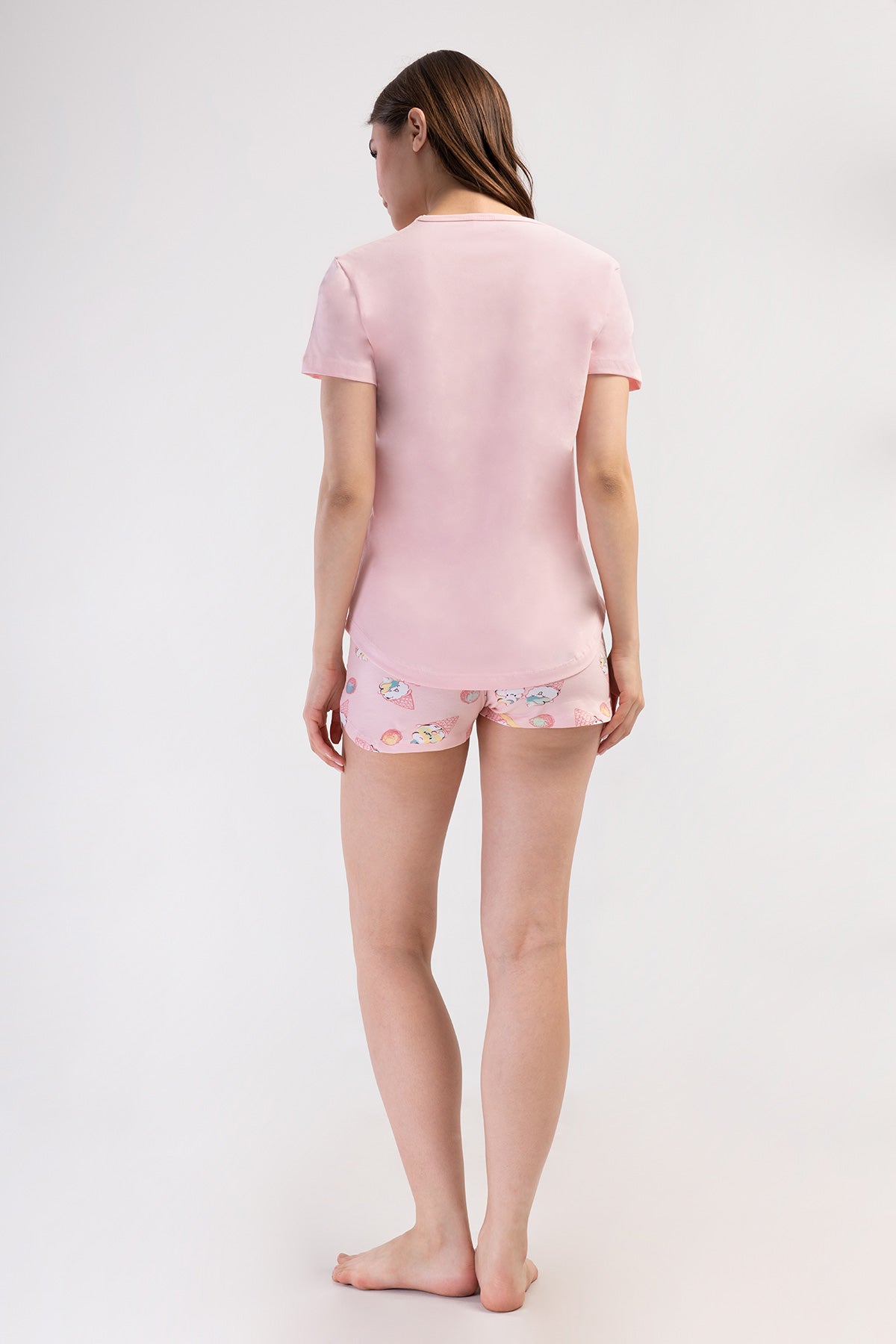 KADIN LYC SUPREM O YAKA KISA KOL ETEGI OVAL SORT TAKIM