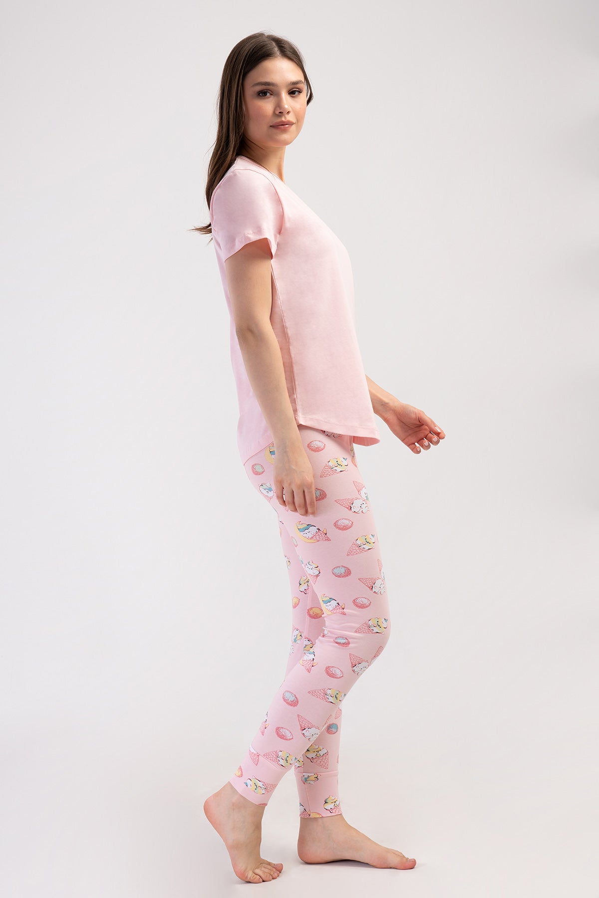 KADIN LYC SUPREM O YAKA KISA KOL ETEGI OVAL MANSETLI TAYT TAKIM