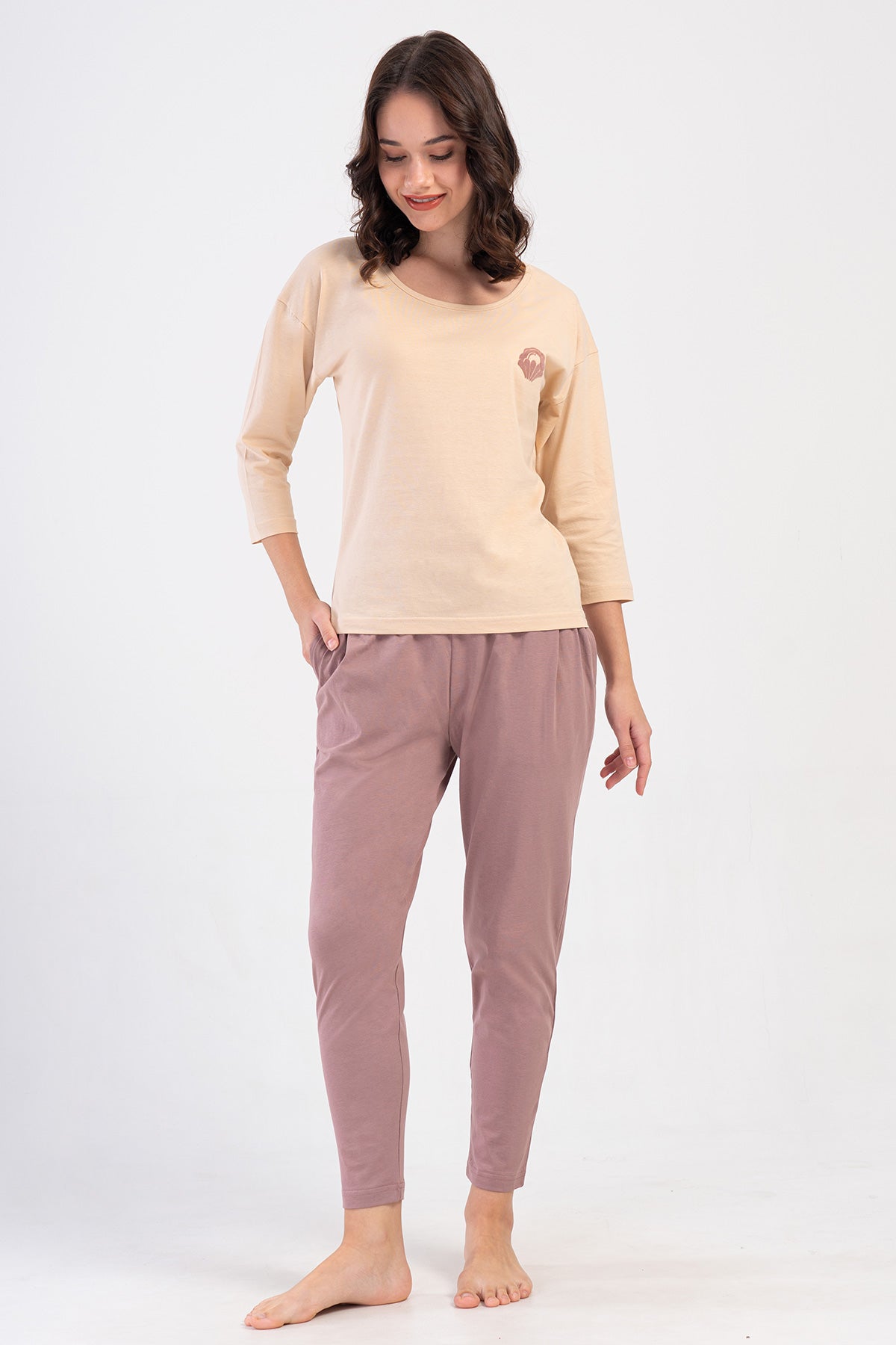 KADIN P.SUPREM O YAKA DUSUK OMUZLU 3/4KOL PILELI CEPLI 7/8 BOY PIJAMA TAKIM - BEJ