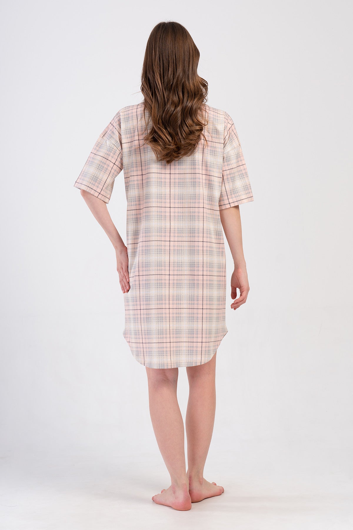 KADIN P.SUPREM DUSUK OMUZLU TAMAMI DUGMELI KISA KOL ETEGI OVAL GOMLEK TUNIK