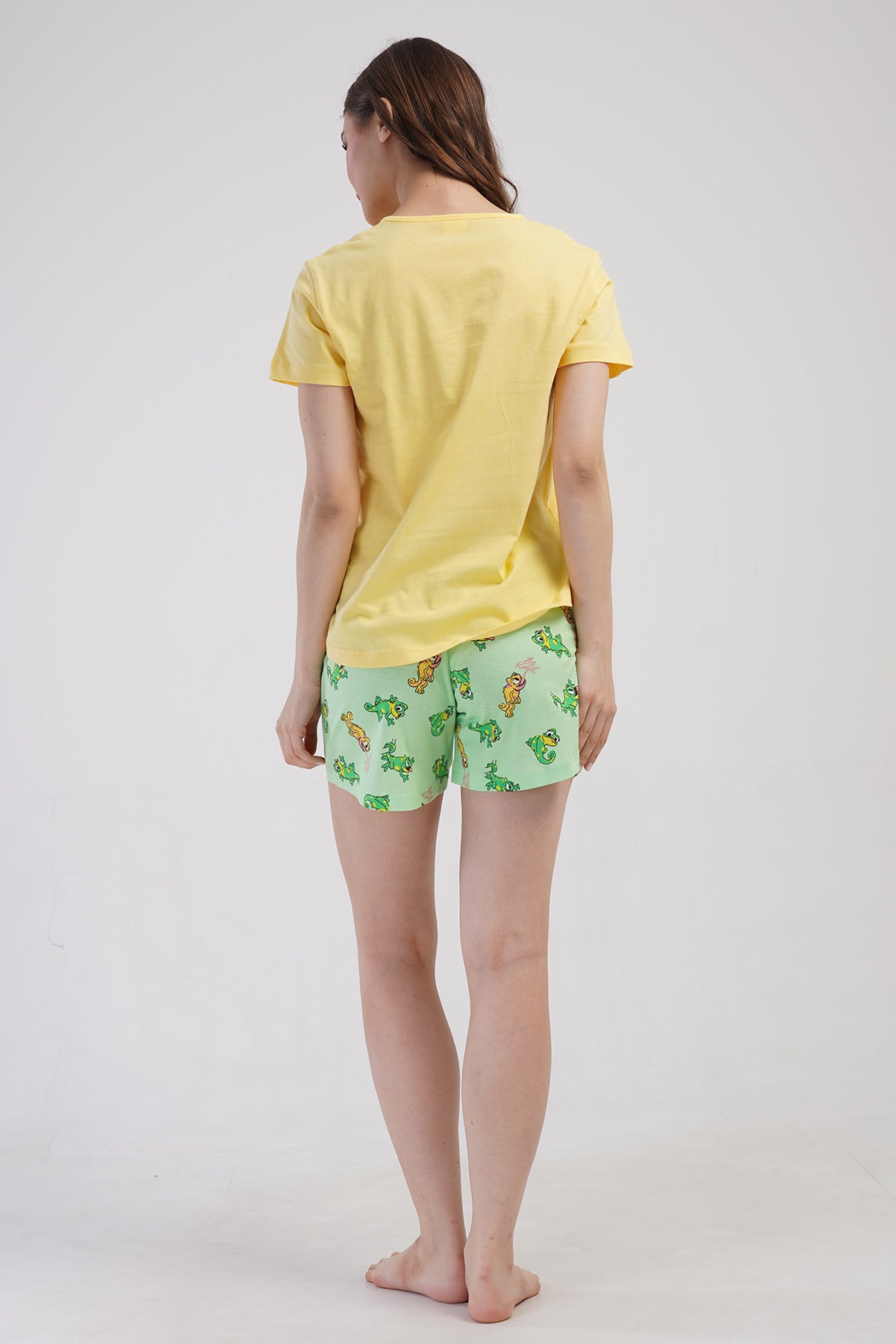 KADIN P.SUPREM O YAKA KISA KOL ETEGI OVAL SORT TAKIM