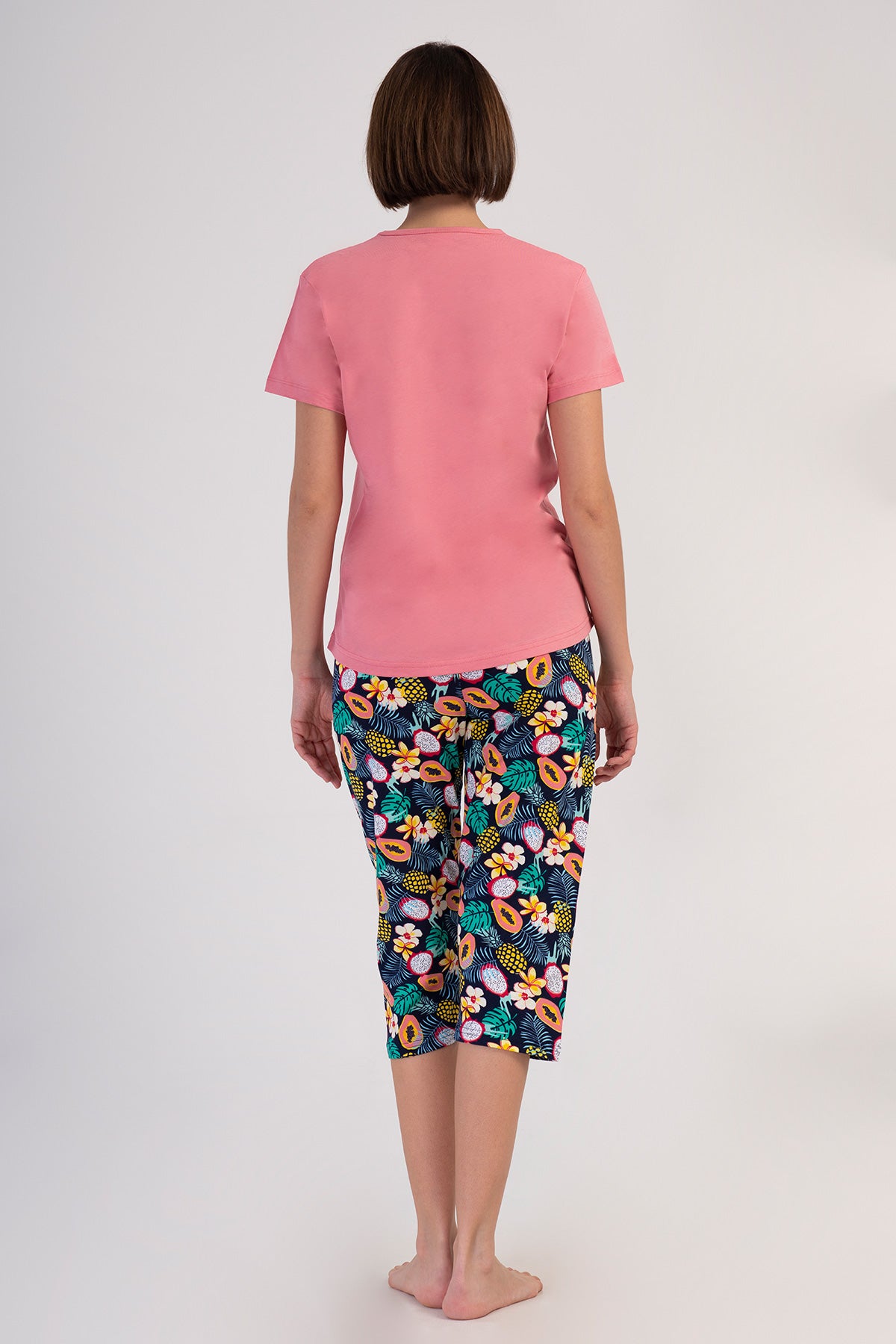 KADIN P.SUPREM O YAKA KISA KOL ETEGI OVAL KAPRI TAKIM