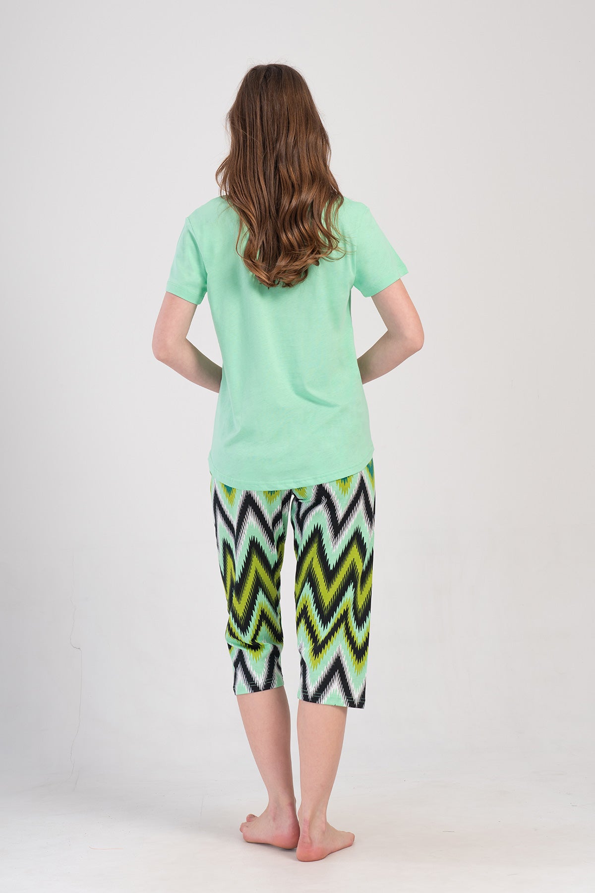 KADIN P.SUPREM O YAKA KISA KOL ETEGI OVAL KAPRI TAKIM