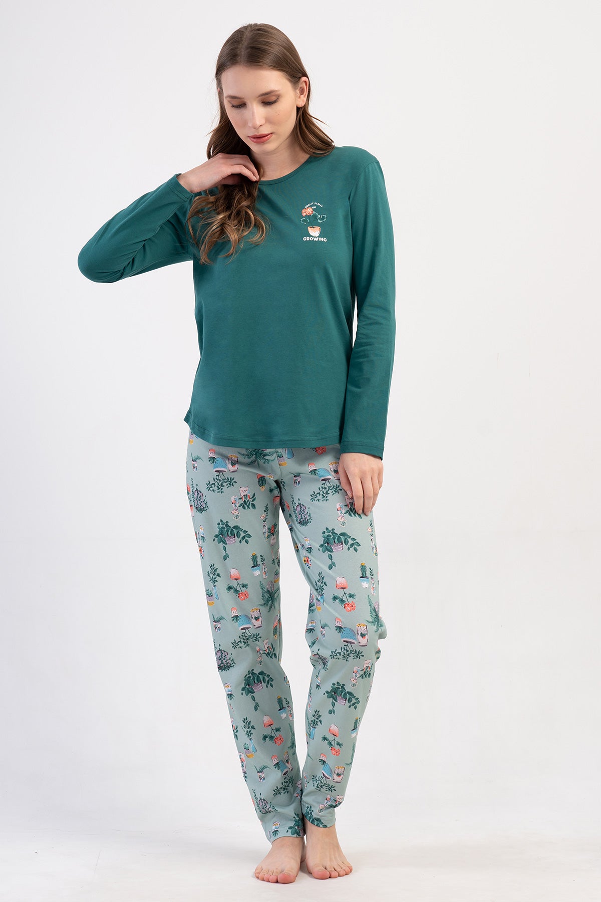 KADIN P.SUPREM O YAKA UZUN KOL ETEGI OVAL PIJAMA TAKIM - YESIL