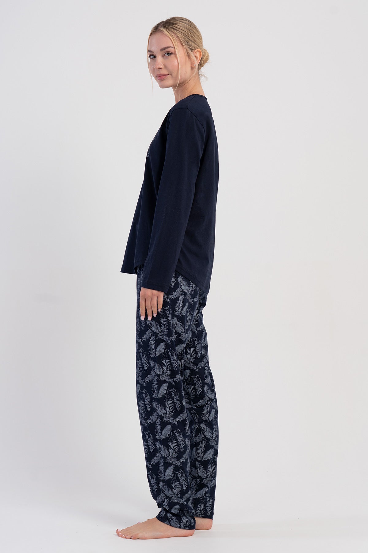 KADIN P.SUPREM XXL V YAKA UZUN KOL ETEGI OVAL PIJAMA TAKIM - Y.LACIVERT