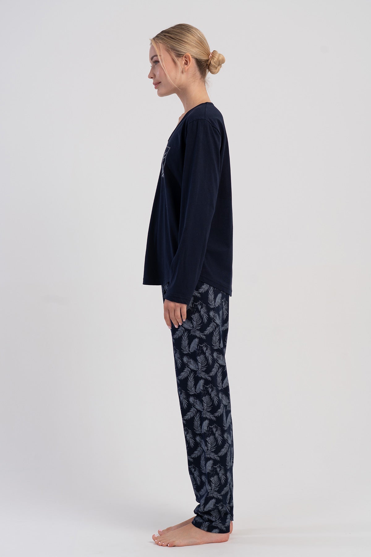 KADIN P.SUPREM BATTAL XXL V YAKA UZUN KOL ETEGI OVAL PIJAMA TAKIM - Y.LACIVERT