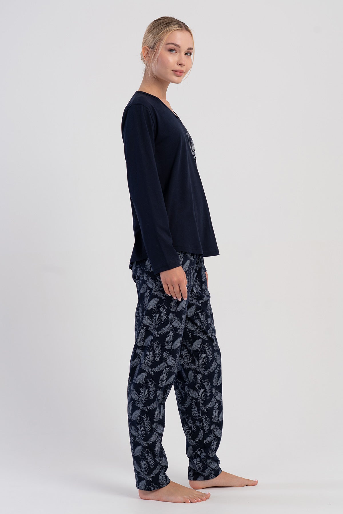 KADIN P.SUPREM BATTAL XXL V YAKA UZUN KOL ETEGI OVAL PIJAMA TAKIM - Y.LACIVERT