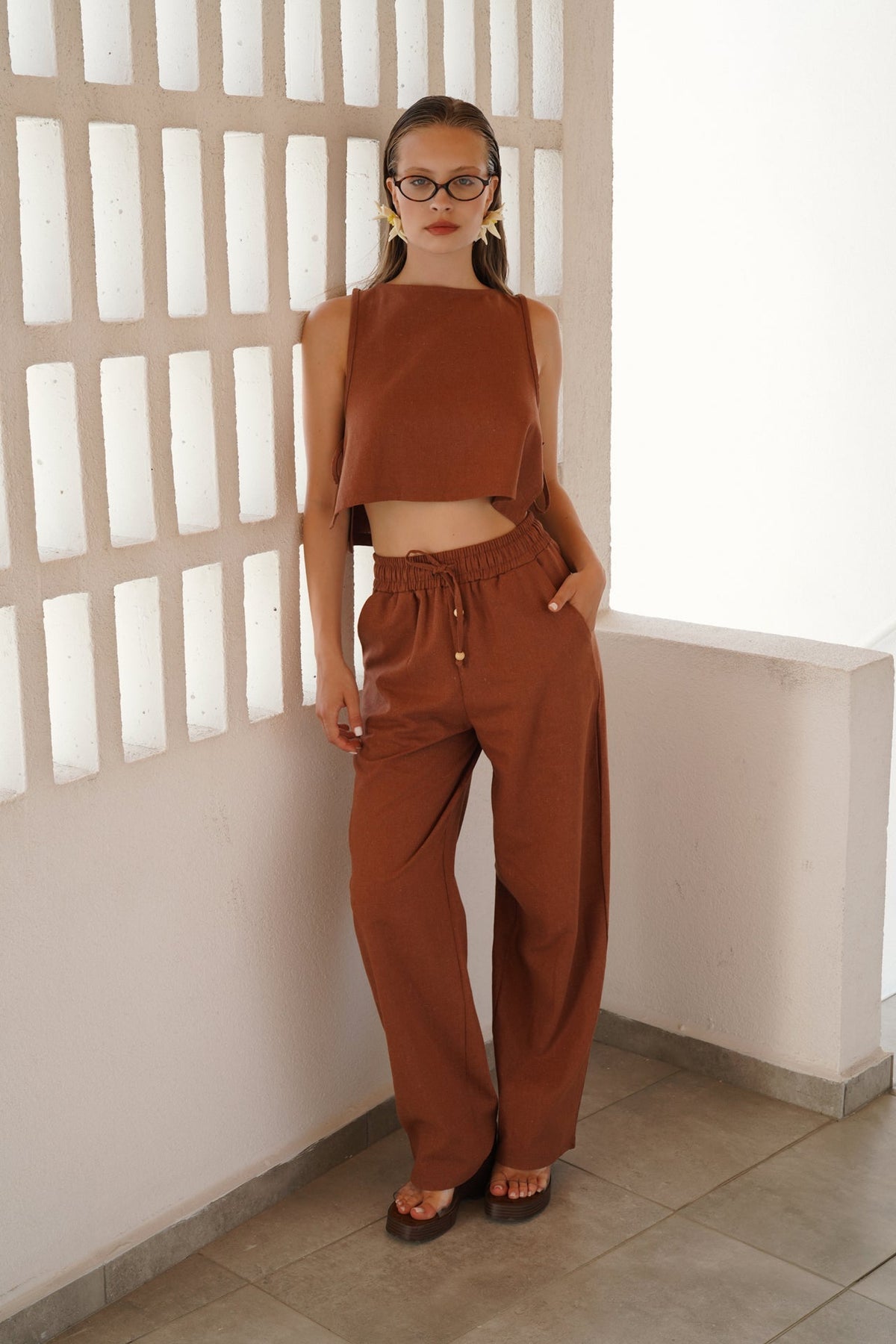Beli Bağcıklı Düz Kesim Pantolon - Siyah