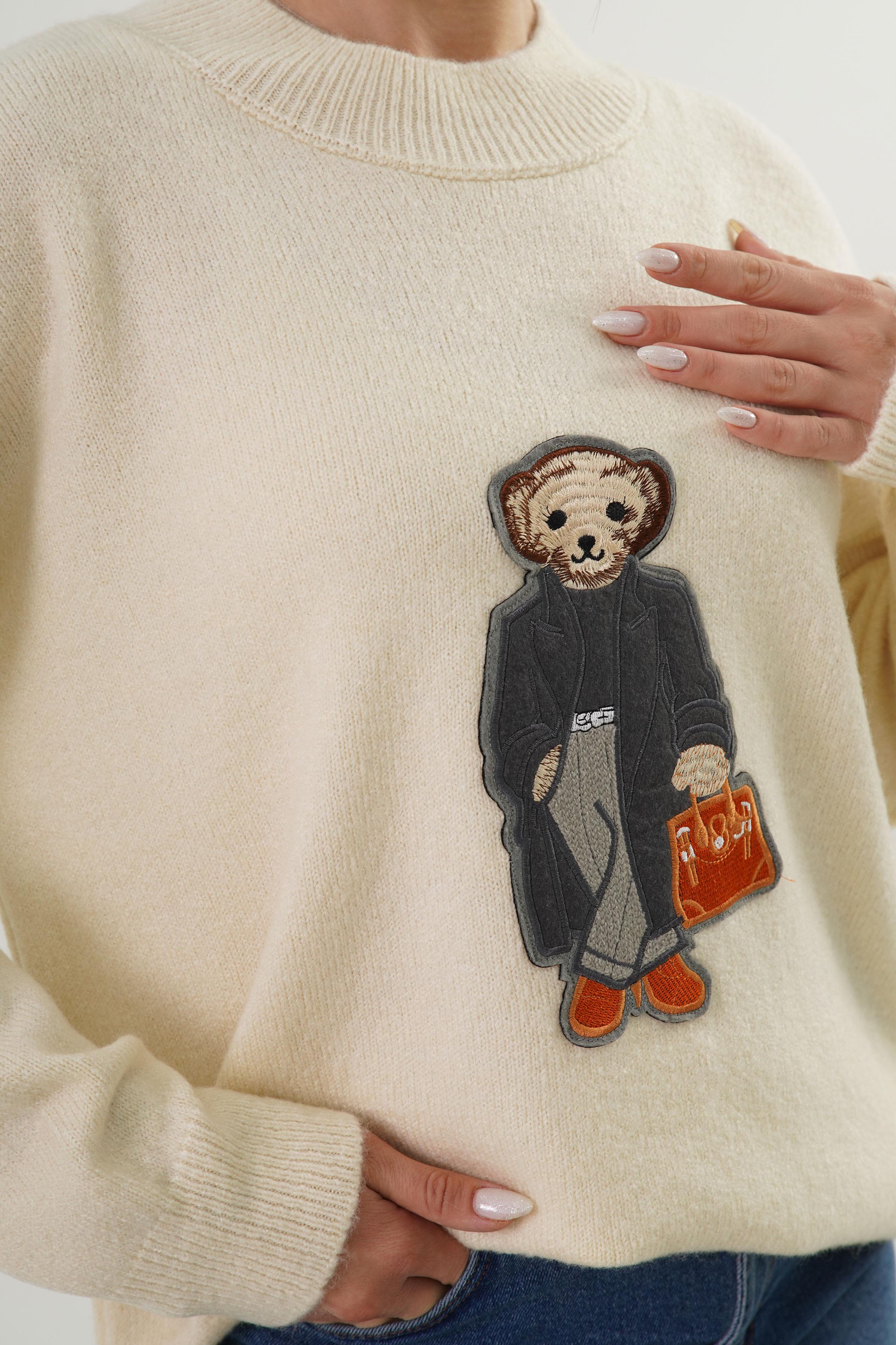 Ayıcık Nakışlı Bisiklet Yaka Toptan Krem Triko Kazak