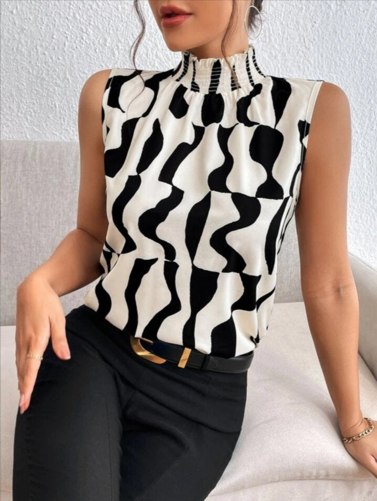 Kadın Kolsuz Balıkçı Yaka Desenli Süprem Bluz, 35273