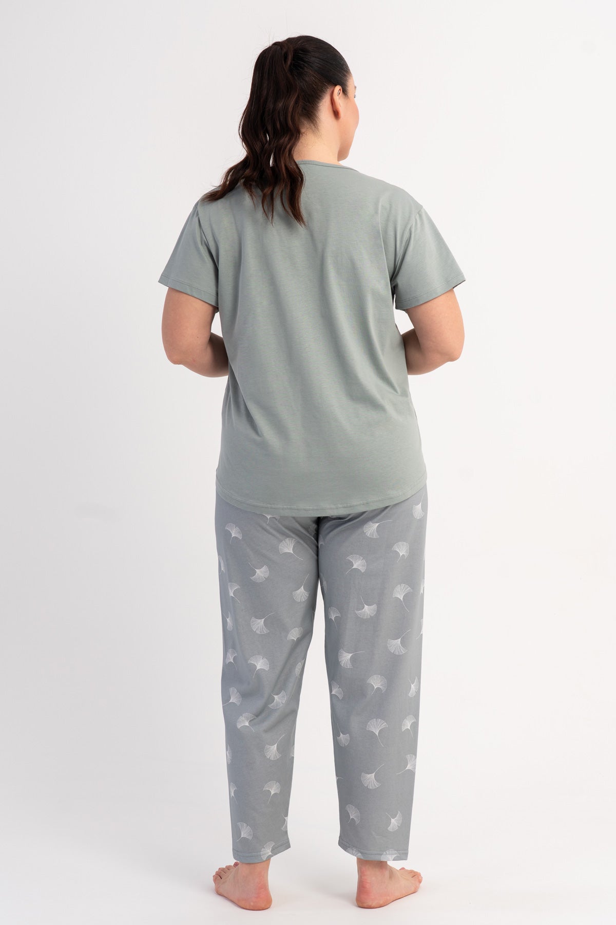 KADIN P.SUPREM BATTAL XXL O YAKA KISA KOL ETEGI OVAL PIJAMA TAKIM - SAF GRI