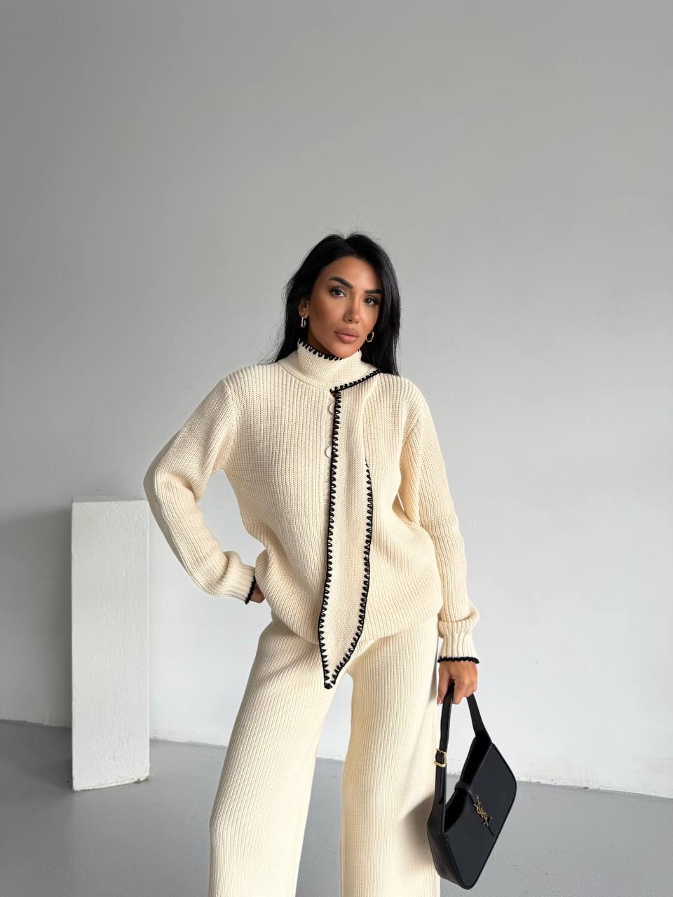 Şal Yaka Triko Takım