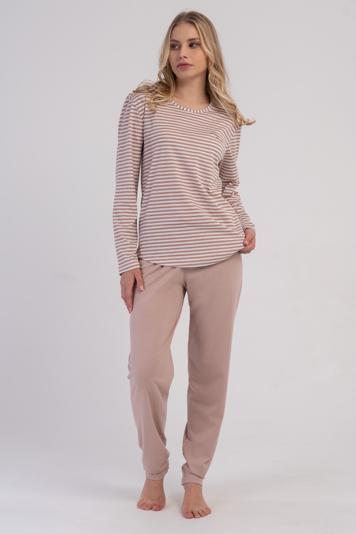 KADIN P.SUPREM O YAKA UZUN KOL ETEGI OVAL PIJAMA TAKIM - BEJ