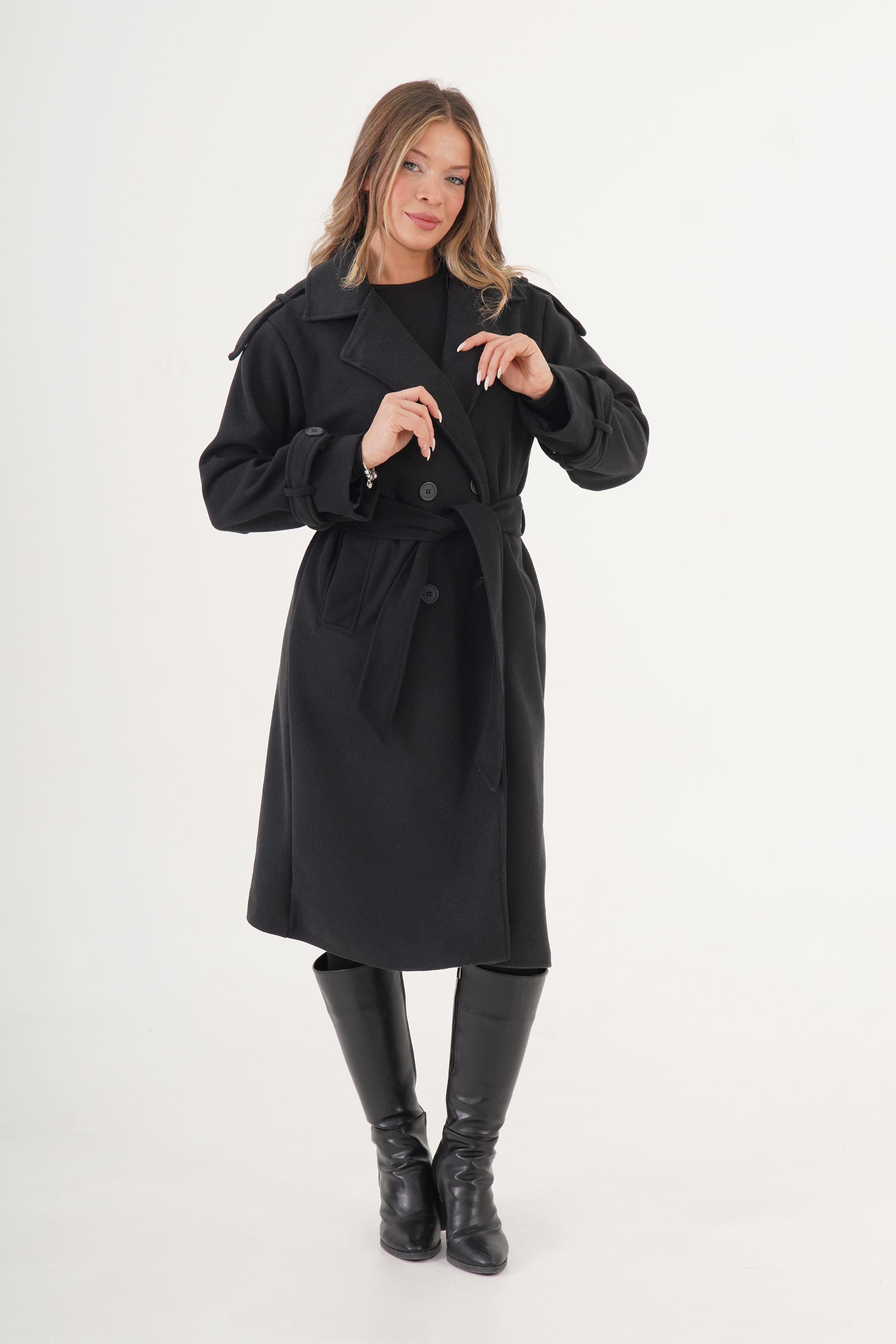 Apolet Detaylı Kuşaklı Toptan Siyah Kaşe Kaban