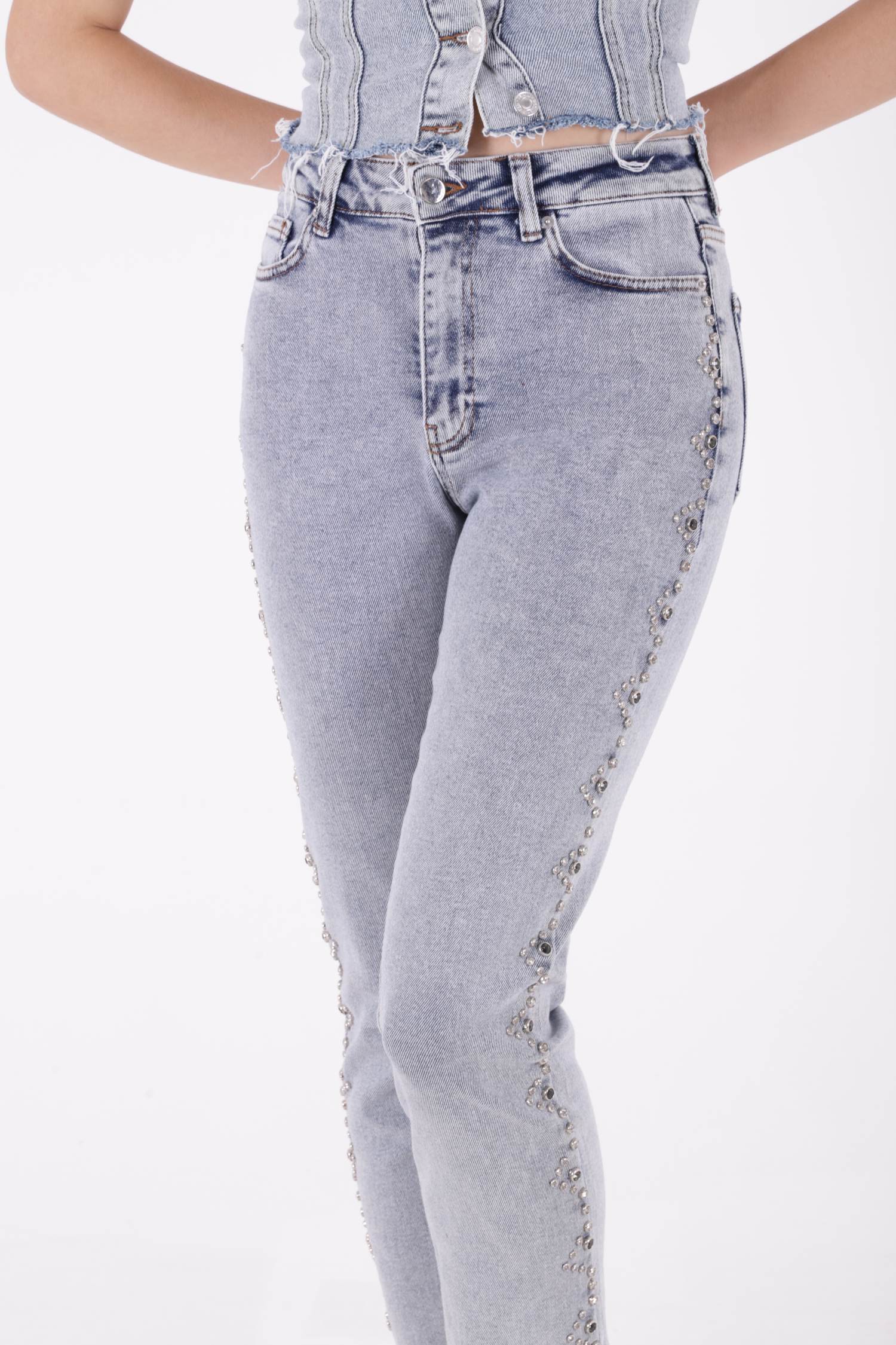 Yanları Droplı Mom Fit Kot Pantolon - Kar Yıkama Açık Mavi - (26-31) - 2