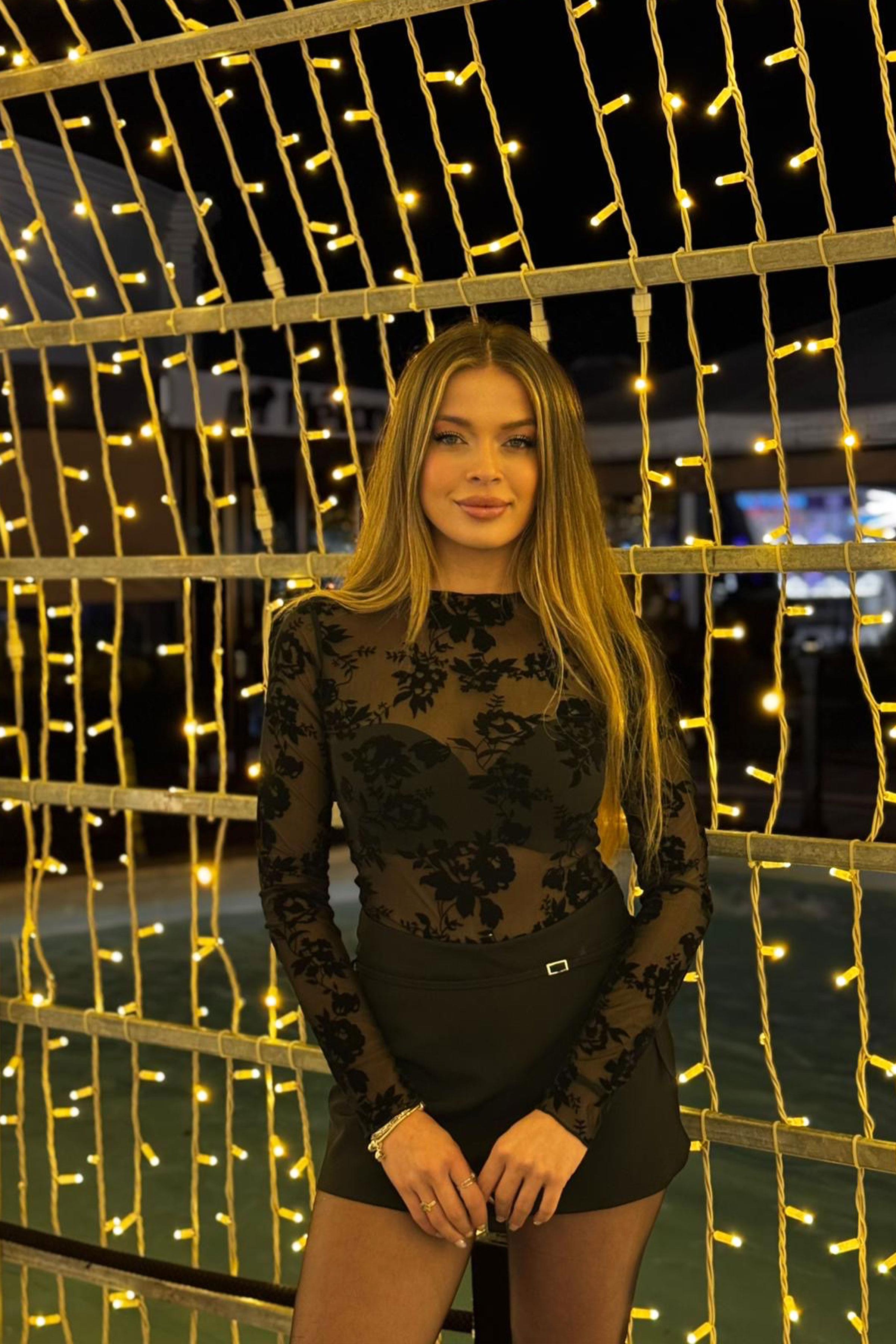 Transparan Çiçek Detaylı Siyah Toptan Bluz Siyah S