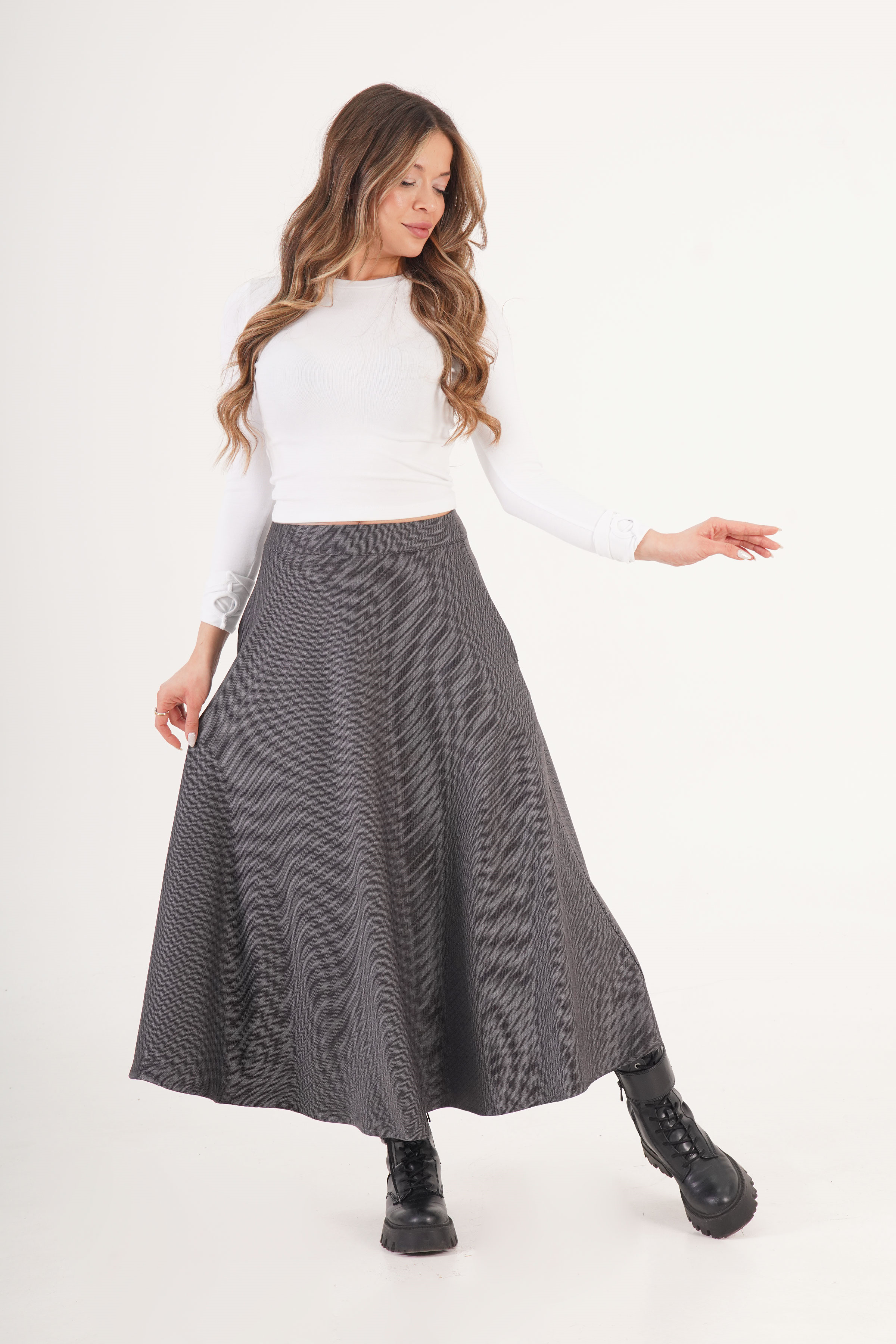 Balık Sırtı Desen Volan Kesim Toptan Antrasit Etek