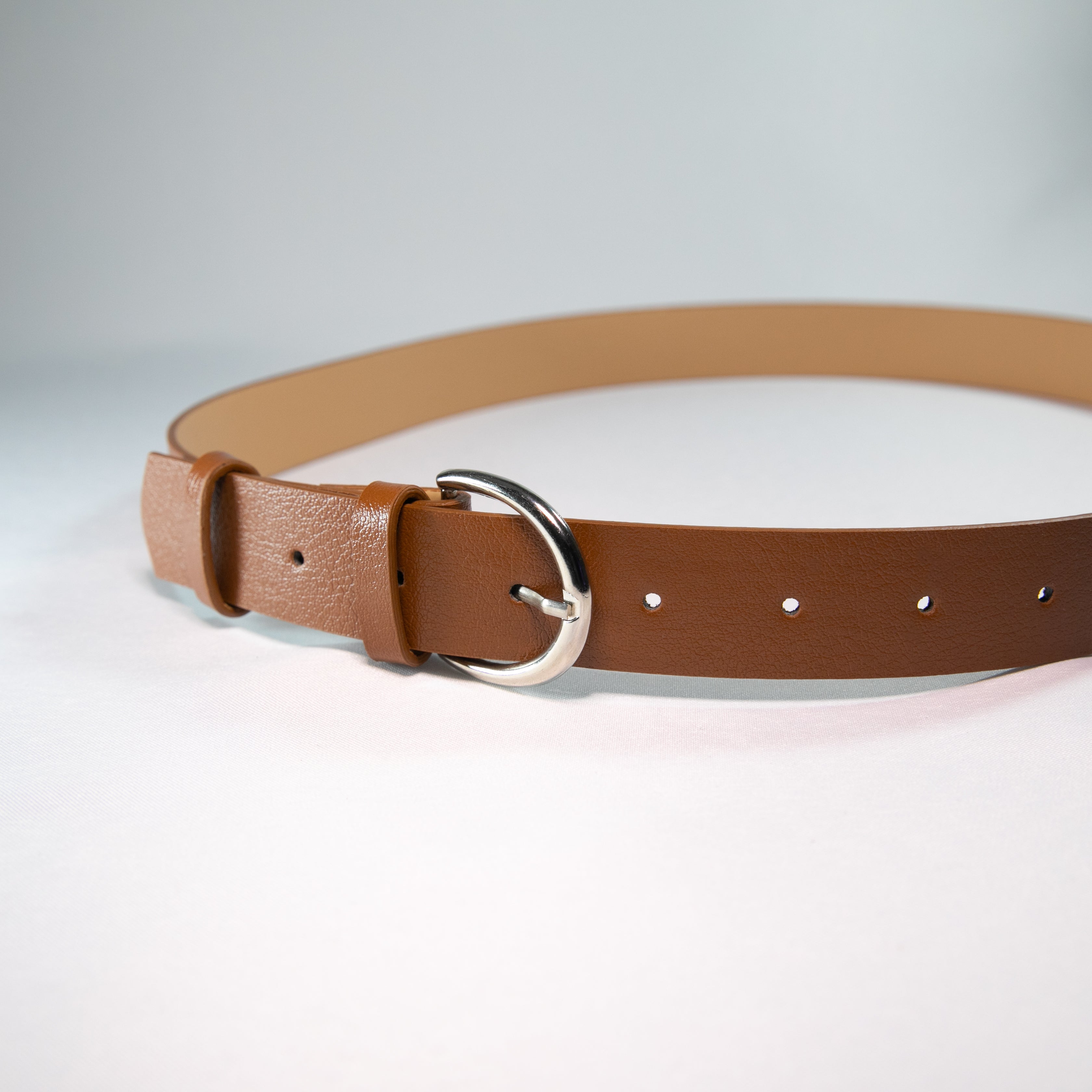 Basic Women's Buckled Belt