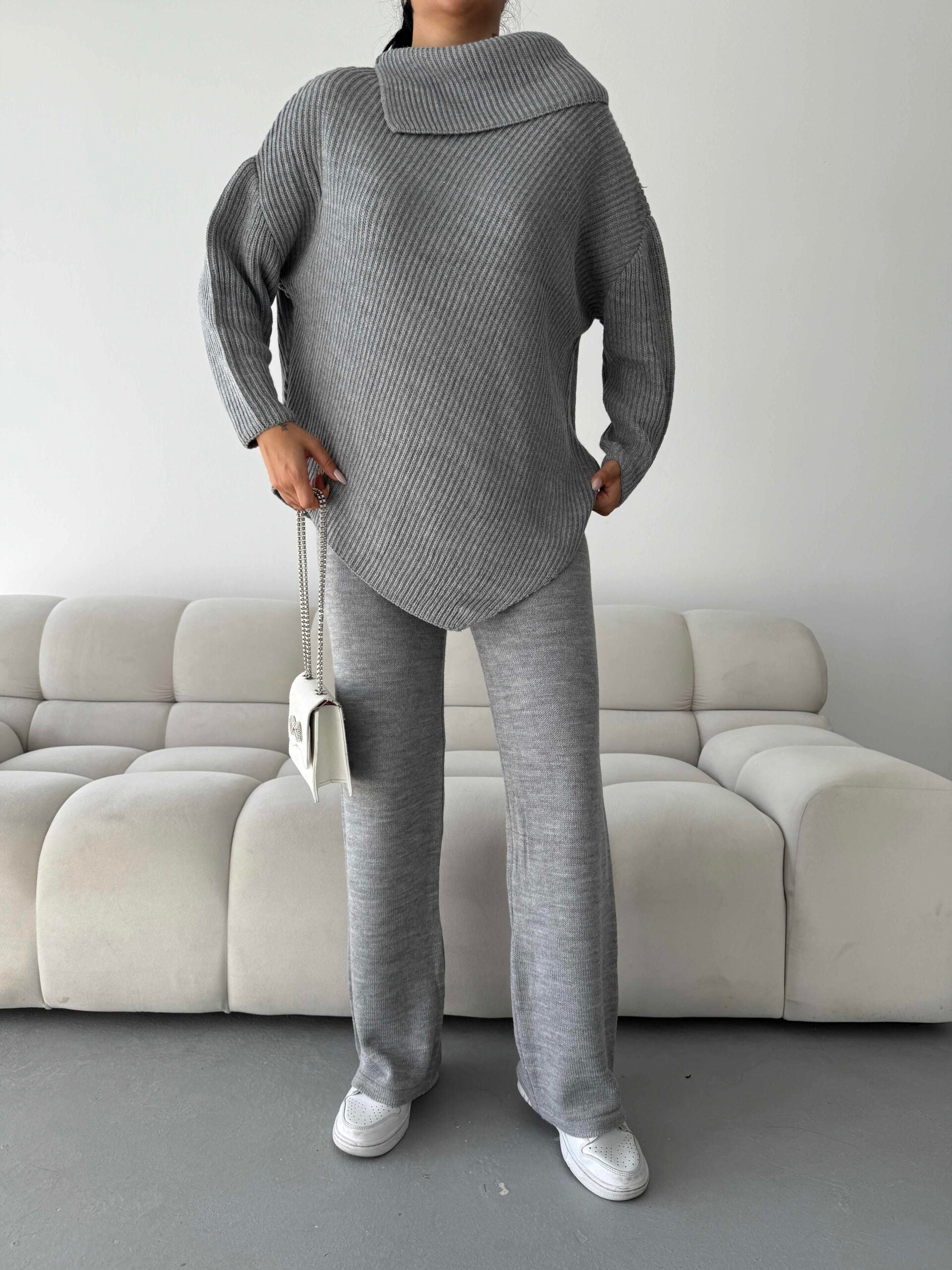 Mektup Yaka Triko Takım 1555