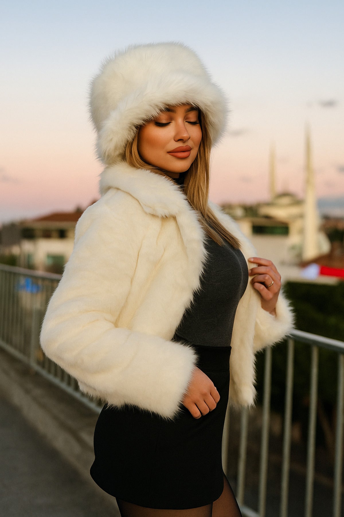 Peluş Ayarlanabilir Ekru Bucket Kalpak Şapka-Bere SPK1142