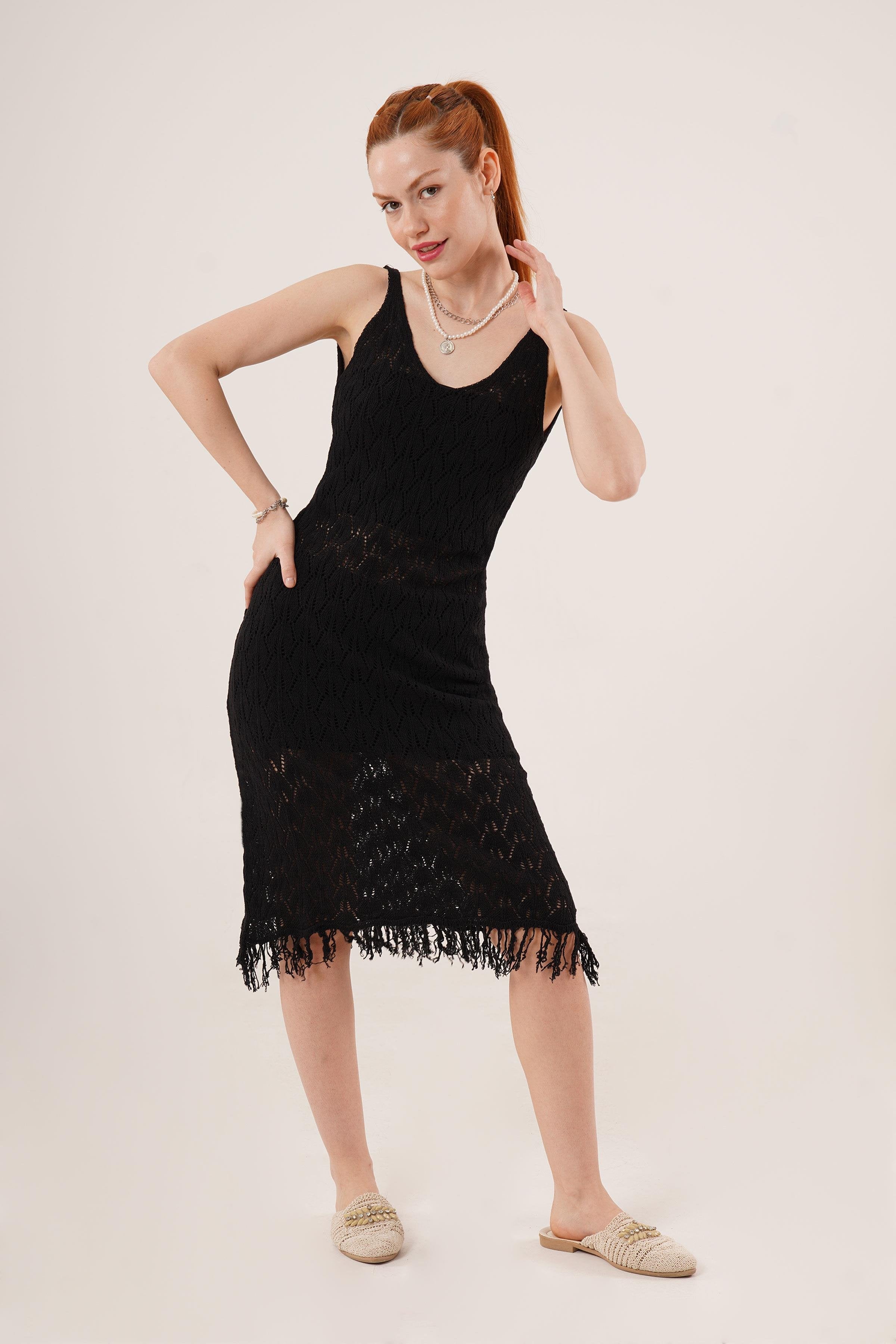 Ajurlu V Yaka Püskül Detaylı Siyah Toptan Elbise Siyah STD