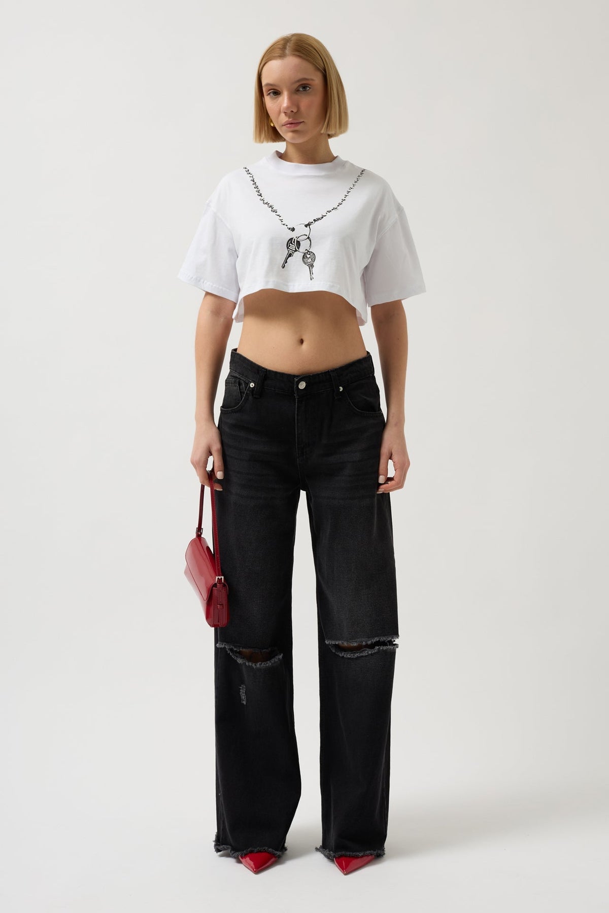 Zincir Baskılı Crop T-Shirt - Beyaz