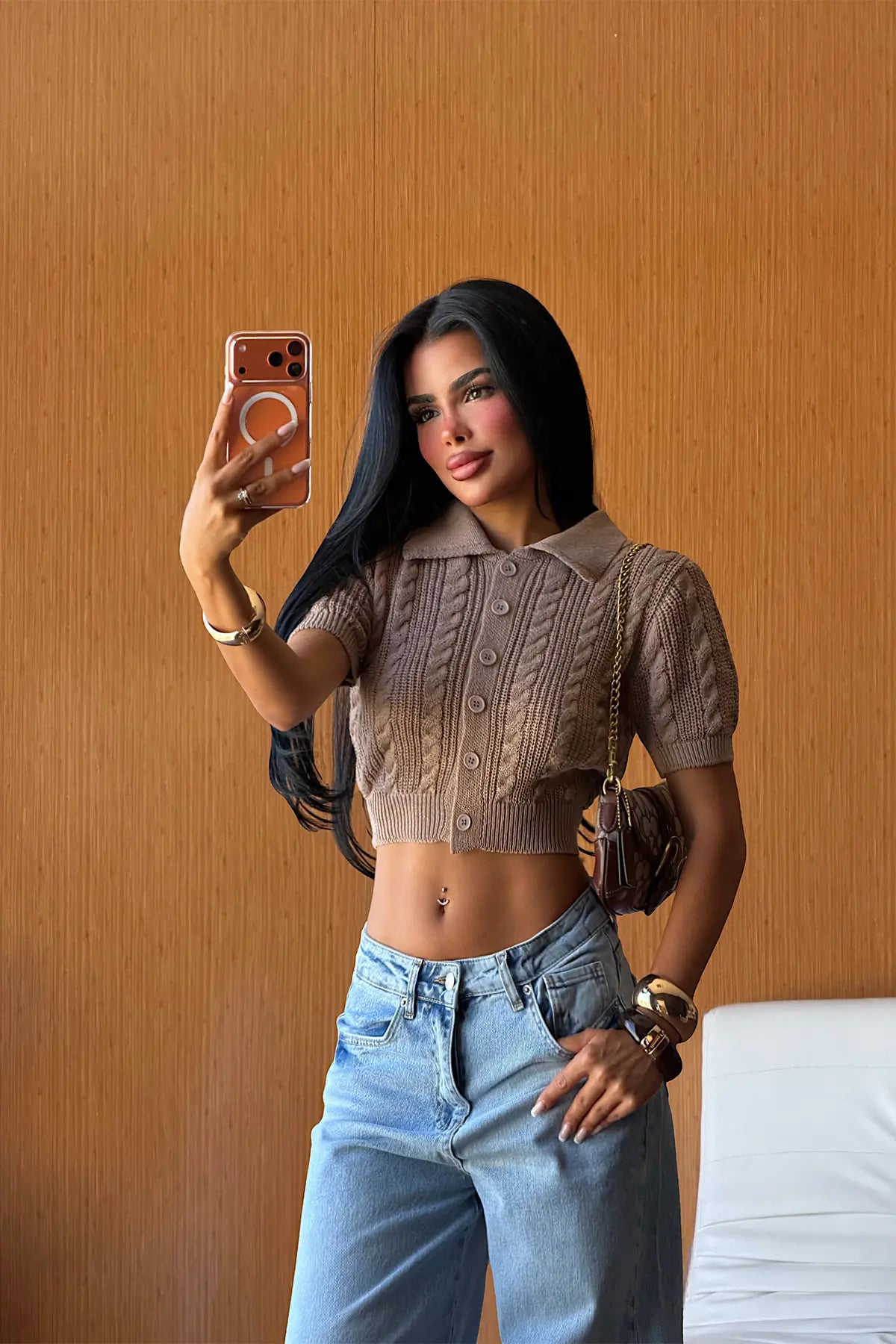Bej Düğme Detay Crop Hırka