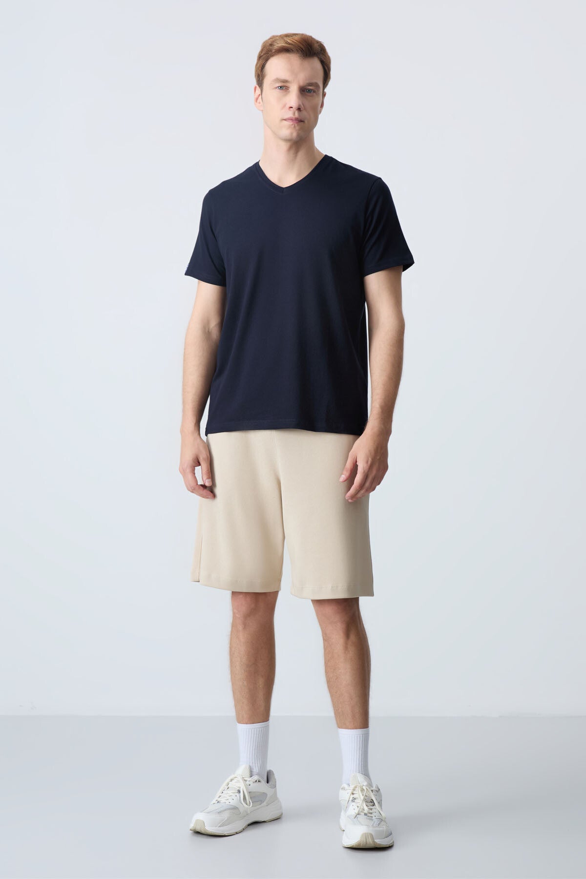 Bej Pamuklu Kalın Yumuşak Dokulu Standart Fit Basic Erkek Şort  - 81275