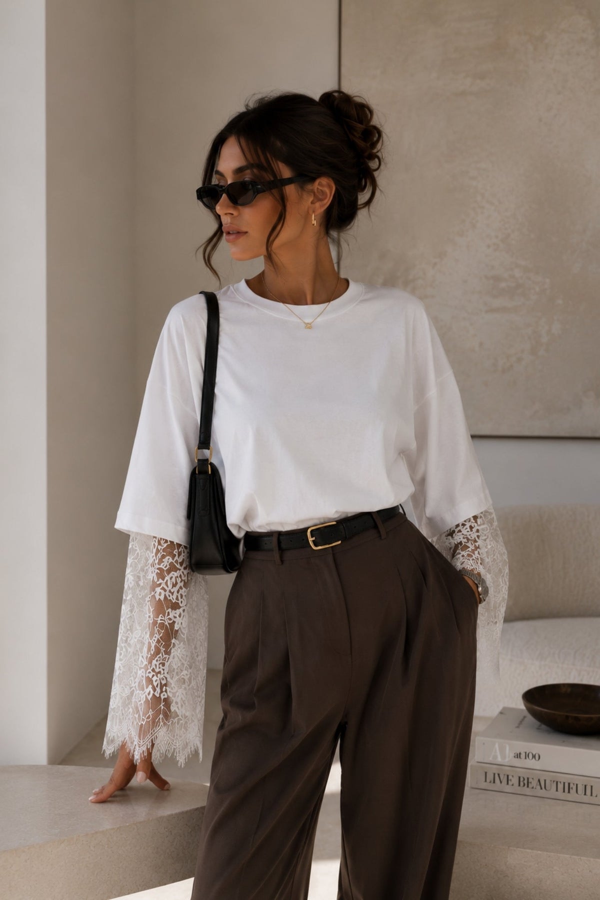 Bisiklet Yaka Kol Dantel Detay Oversize T-Shirt - Kahverengi